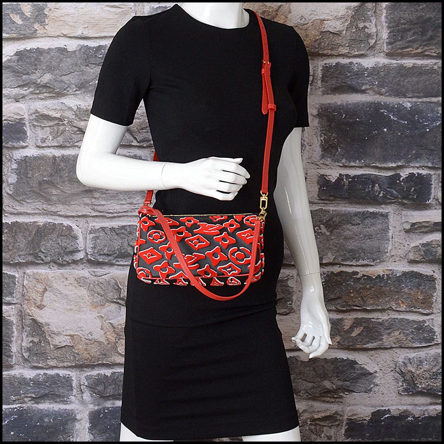 RDC11971 Authentic LOUIS VUITTON '20 Black/Red LVxUF Pochette Crossbody Bag