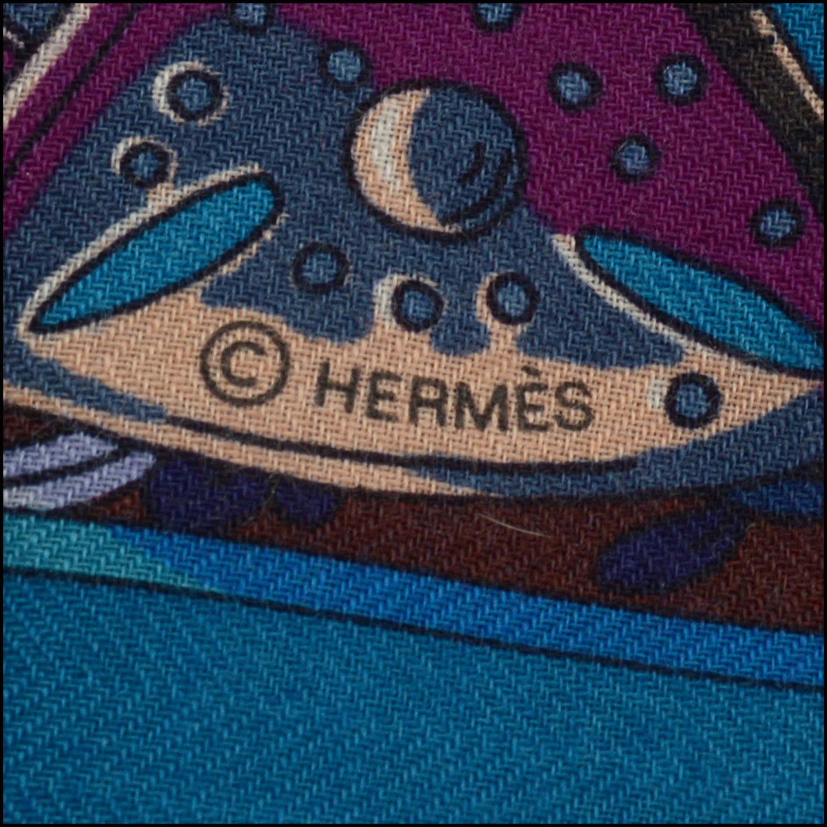 RDC15686 HERMES Violet/Blue/Multi ''Le Songe De La Licorne'' 140 Cashmere Shawl