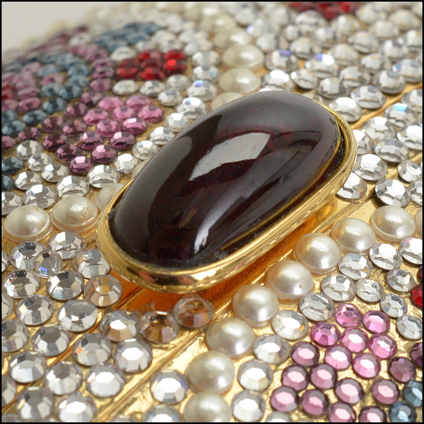 RDC14971 JUDITH LEIBER Mosaic Decorated Egg Crystal & Pearl Minaudiere Bag