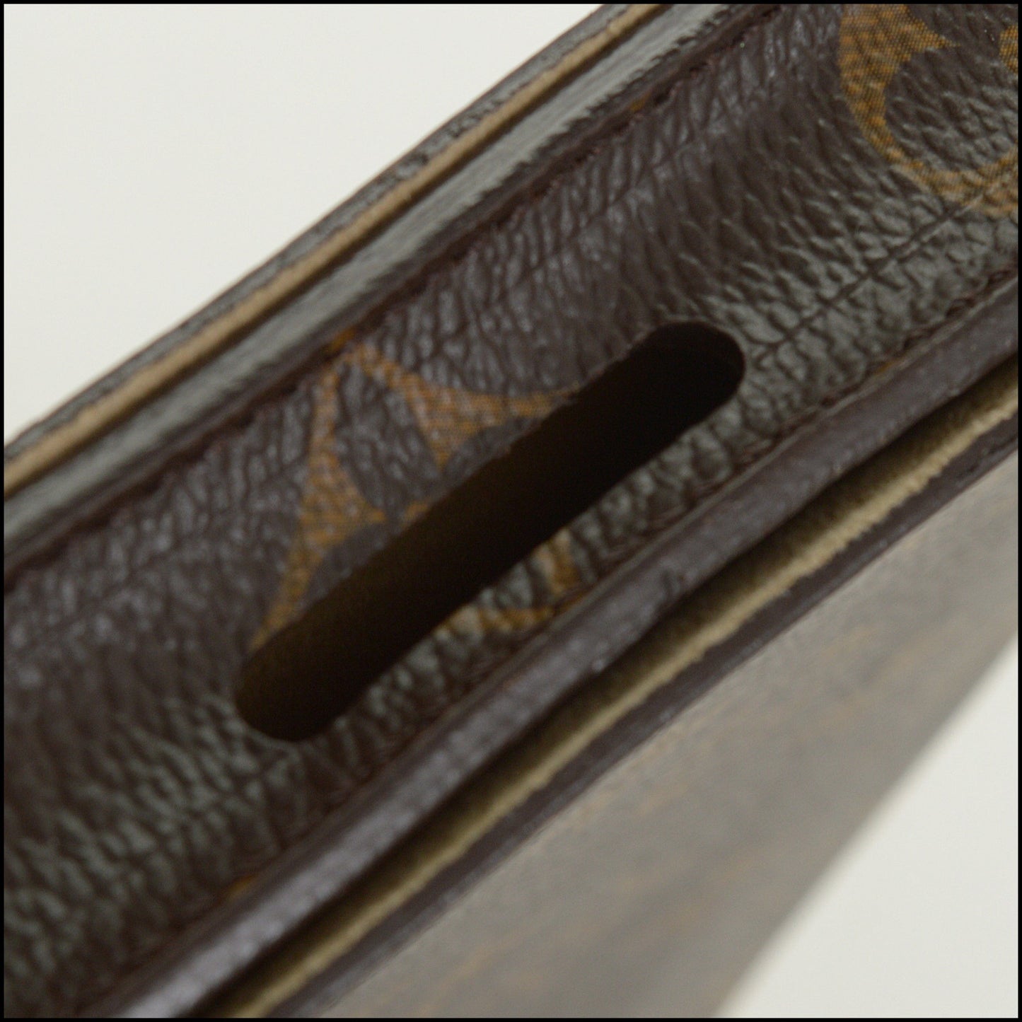 RDC15068 LOUIS VUITTON '11 LV Monogram Canvas iPad Case Holder