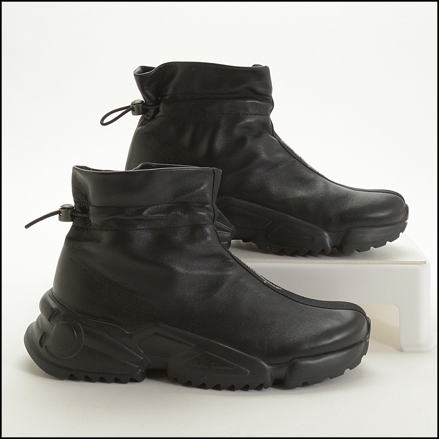 RDC15076 SALVATORE FERRAGAMO Black Nappa Leather Ankle Boots size 7.5 C