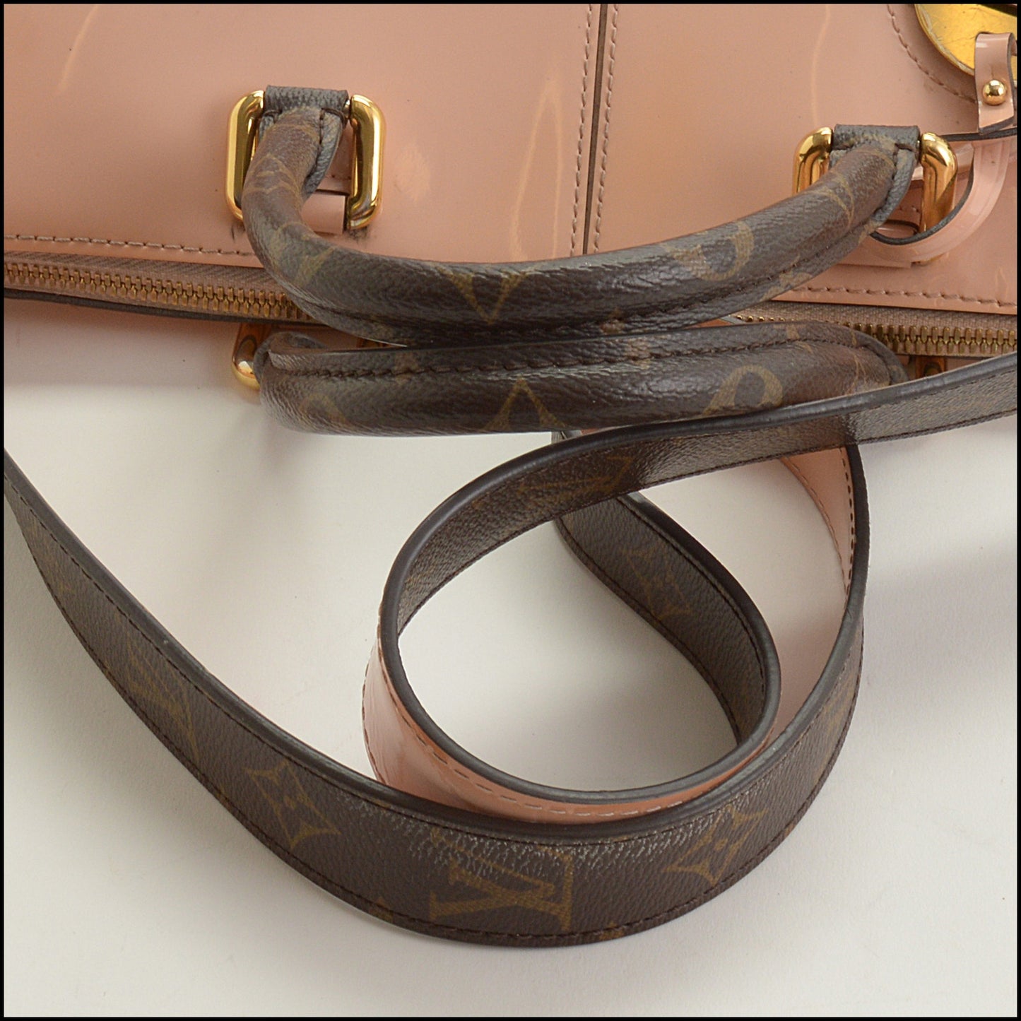RDC15231 LOUIS VUITTON '17 Rose Ballerine Vernis Miroir Tote Bag