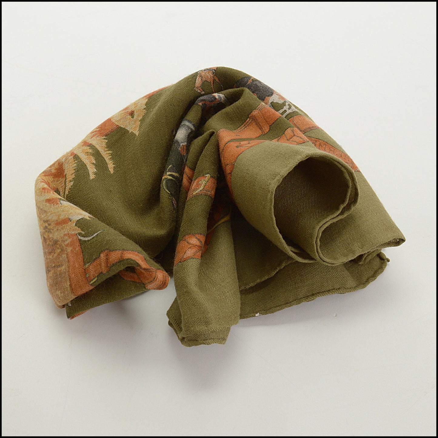 RDC15092 HERMES Vintage Green Cashmere, "Le Bien Aller" 90 Scarf