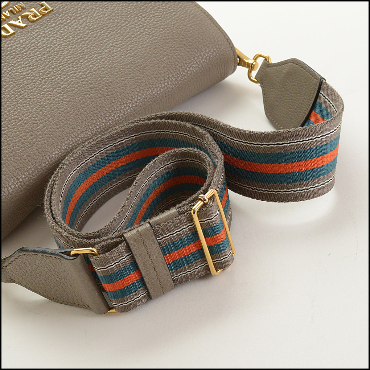 RDC15679 PRADA Argilla Taupe Vitello Daino Leather Bandoliera Crossbody Bag