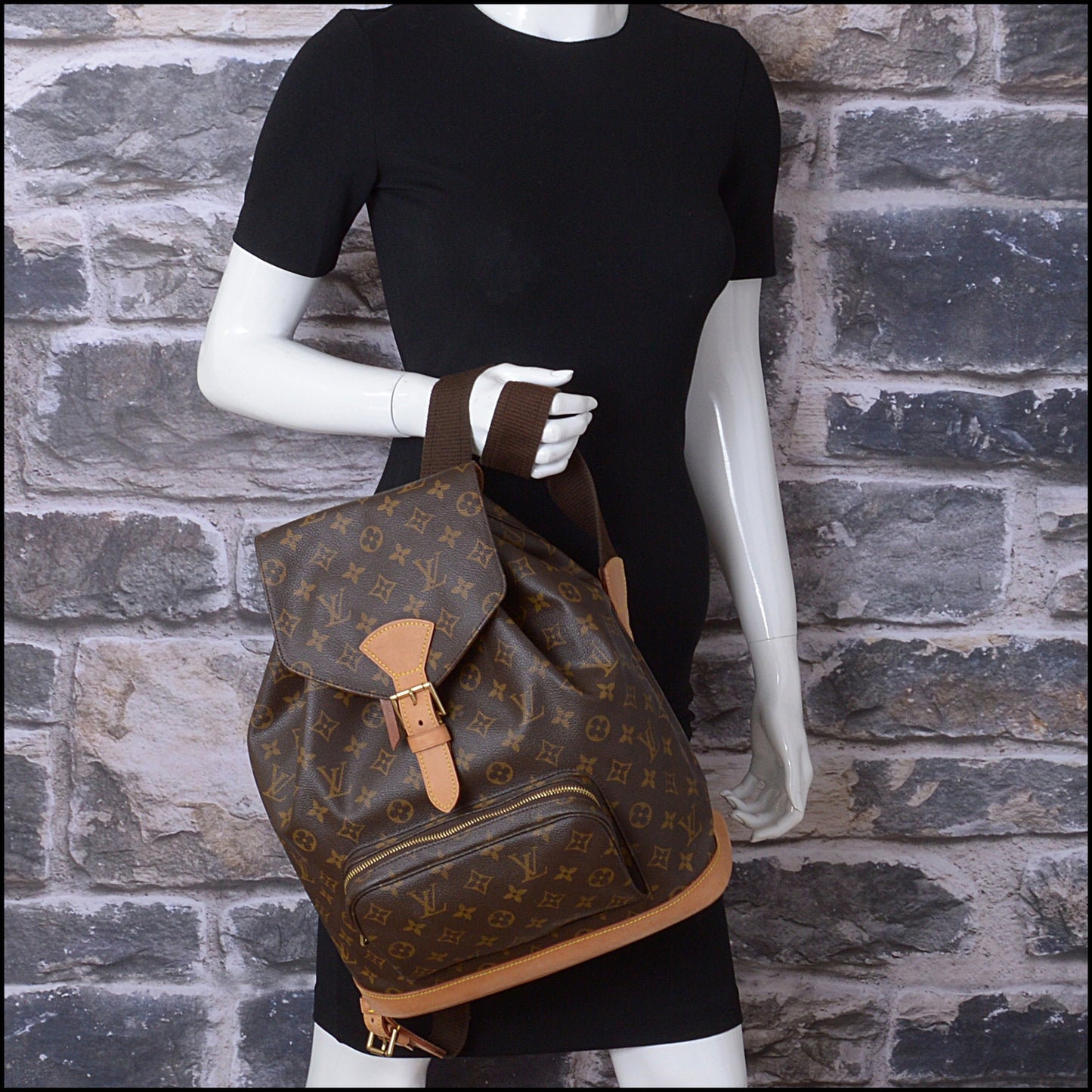 RDC14356 Authentic LOUIS VUITTON Vintage '00 Brown Canvas Montsouris GM Backpack
