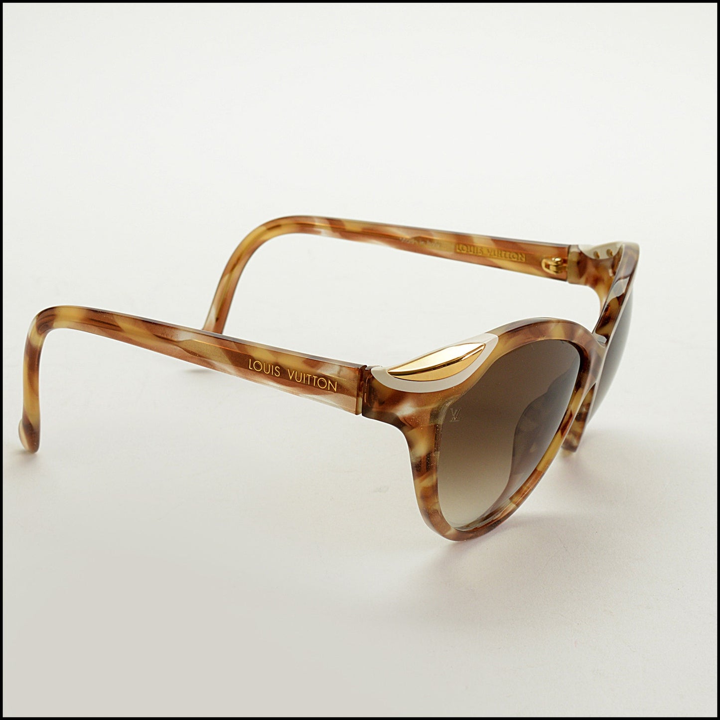RDC15004 LOUIS VUITTON Honey Tortoise Ivy Cat Sunglasses Z0747E
