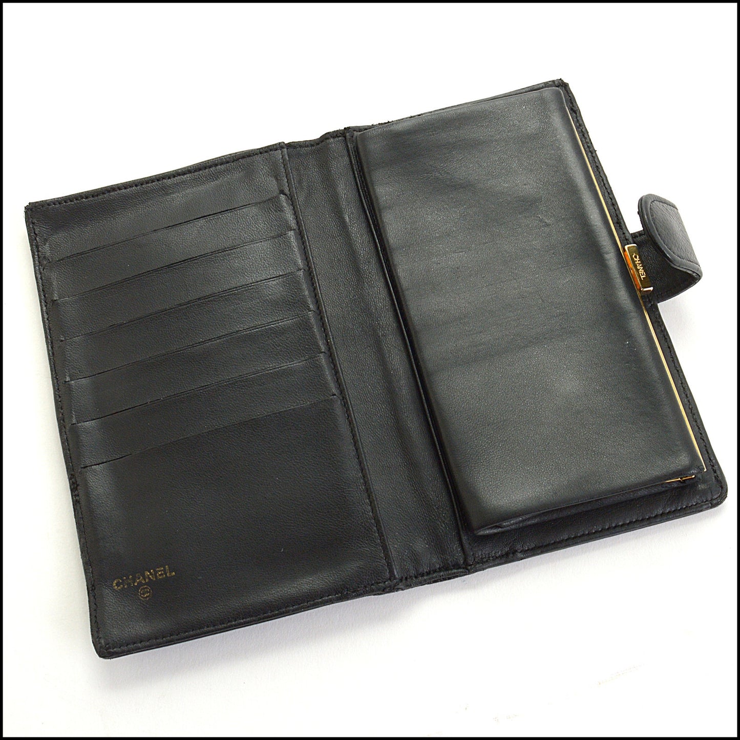 RDC14525 CHANEL '00-'02 Black Caviar Leather Timeless French Wallet