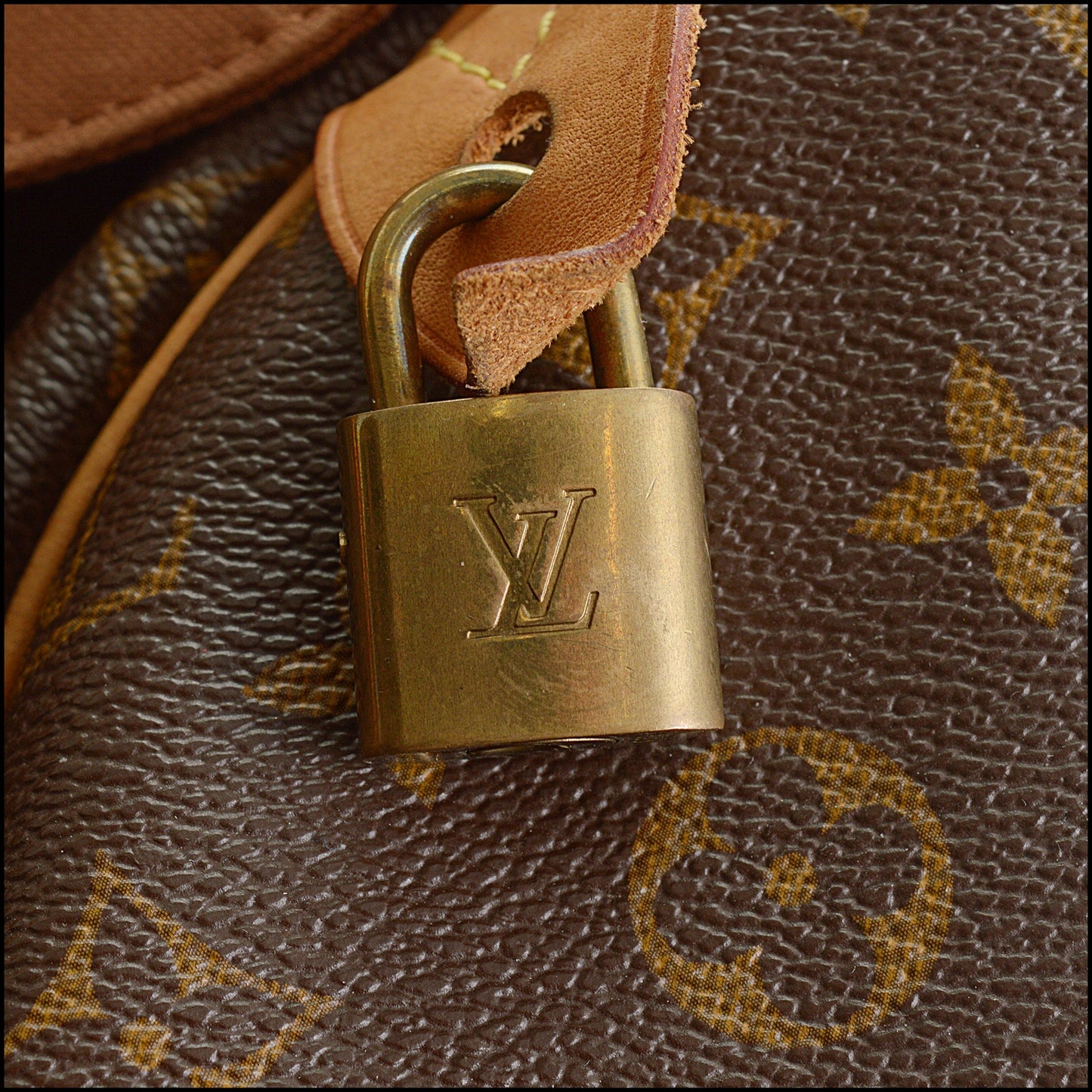 RDC15394 LOUIS VUITTON '10 Brown LV Monogram Canvas Speedy 40