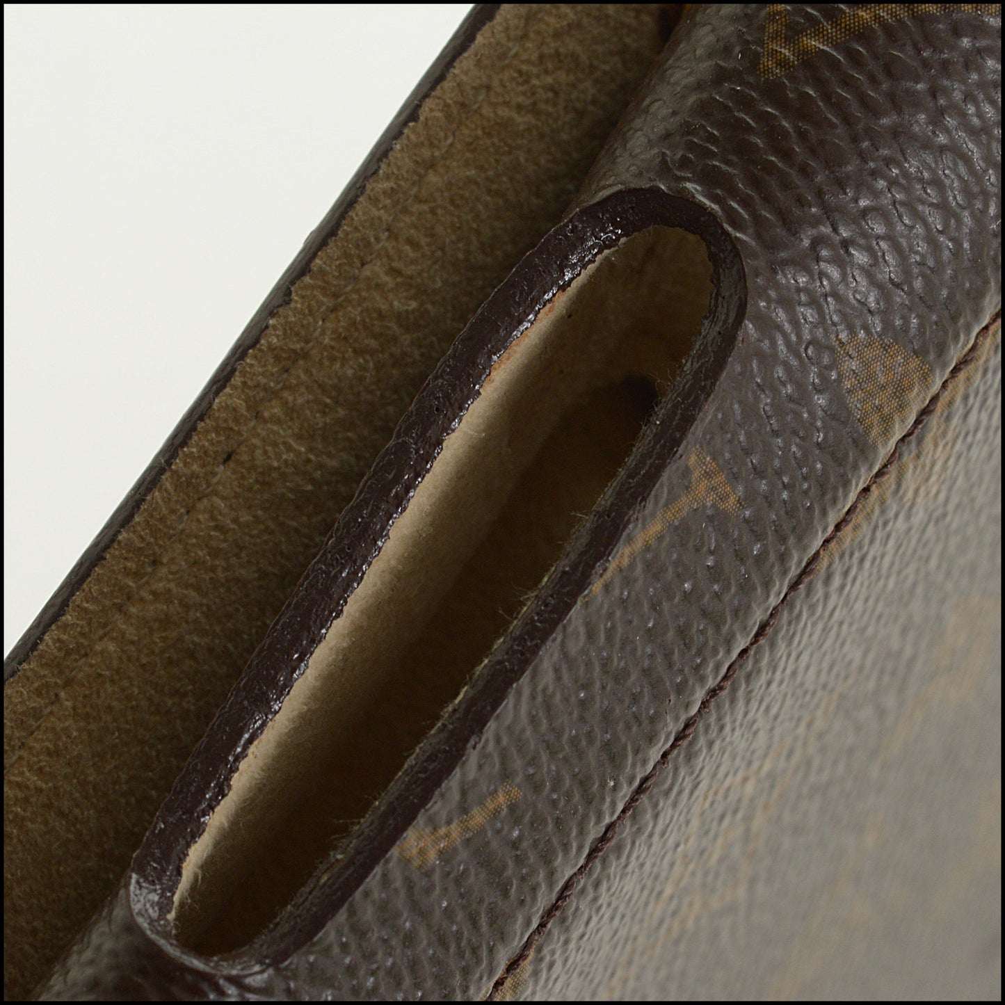 RDC15068 LOUIS VUITTON '11 LV Monogram Canvas iPad Case Holder