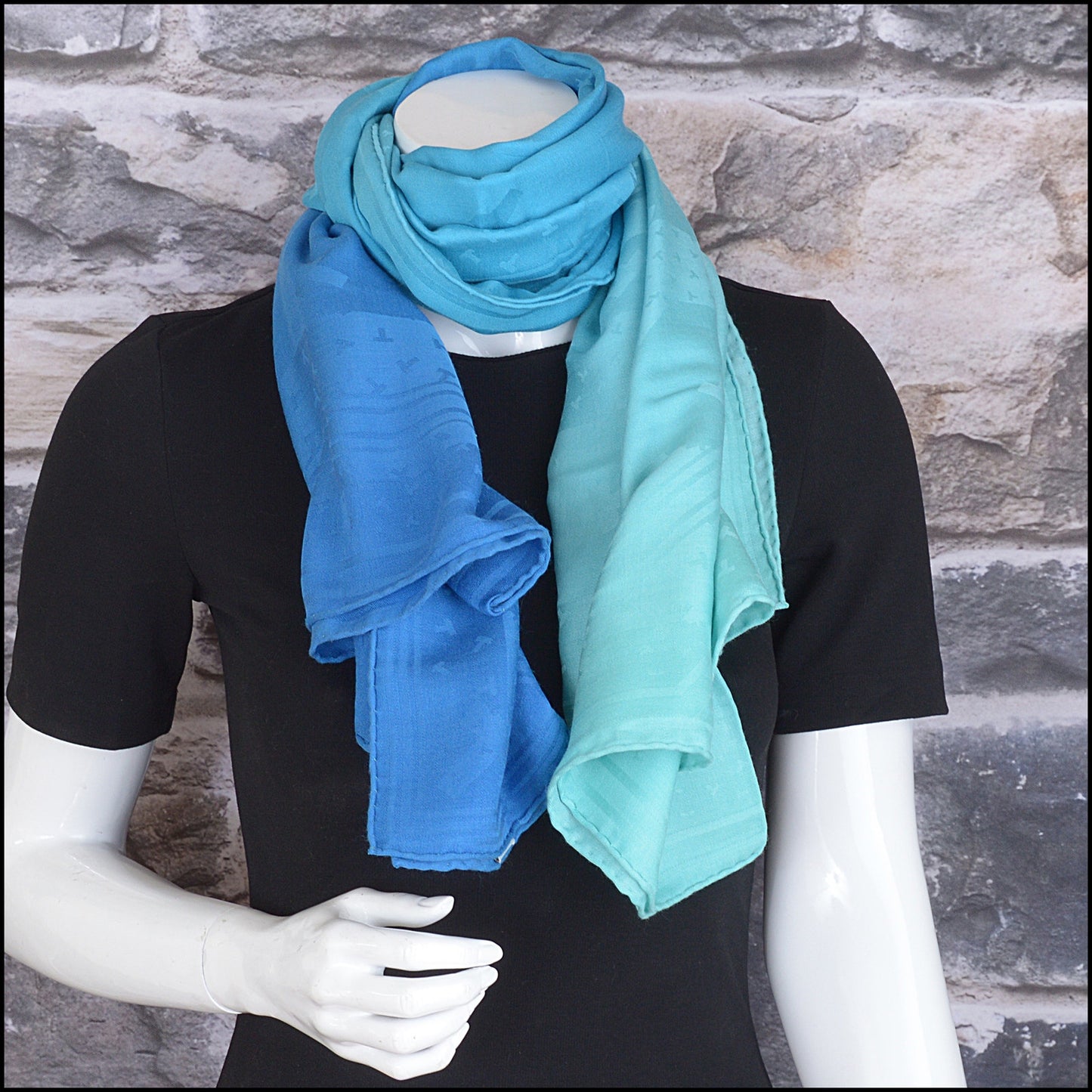 RDC15225 TIFFANY & CO. Blue Dancing T Silk and Wool Scarf 140cm
