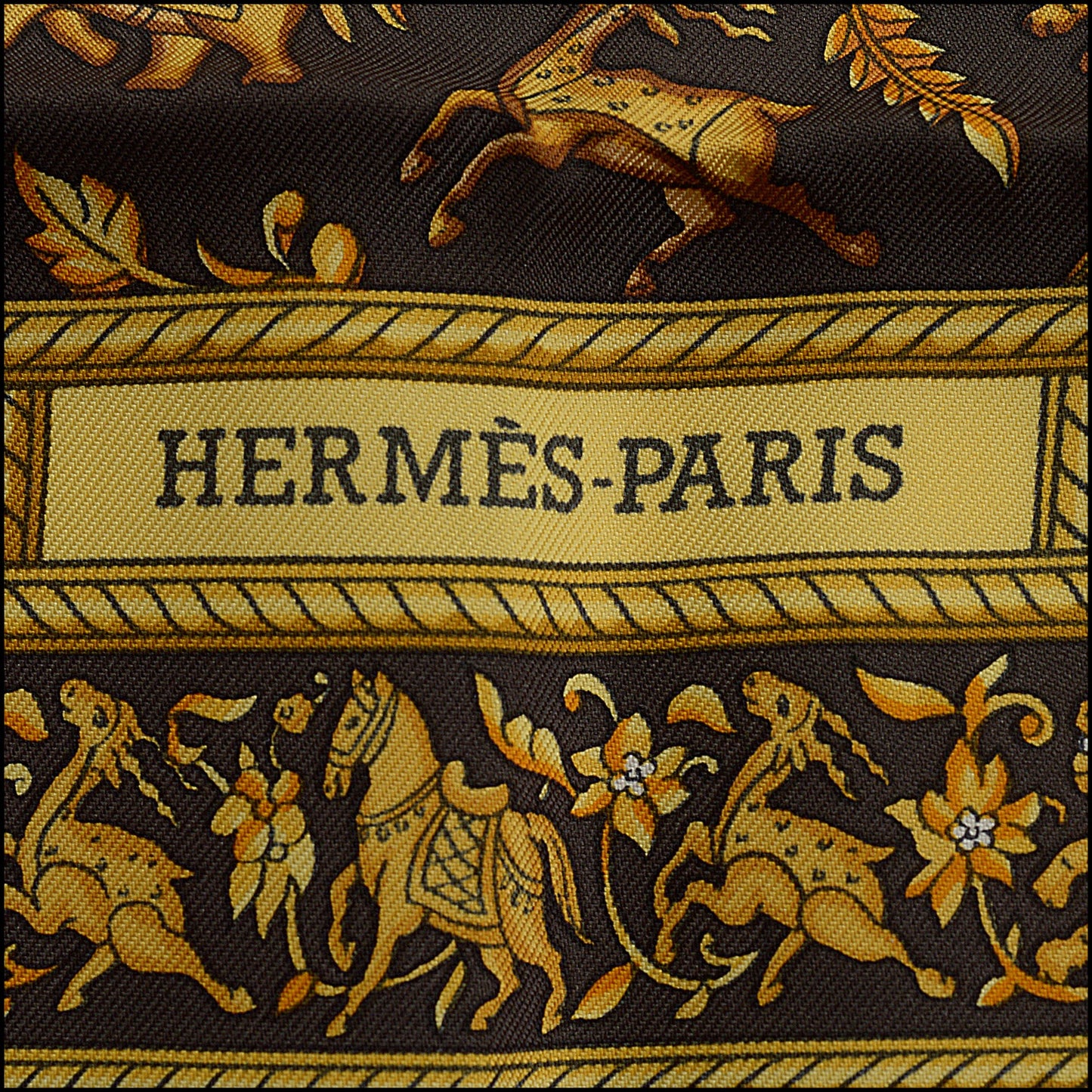 RDC15269 HERMES Dark Brown/Gold "Chasse en Inde" Silk Scarf 90cm