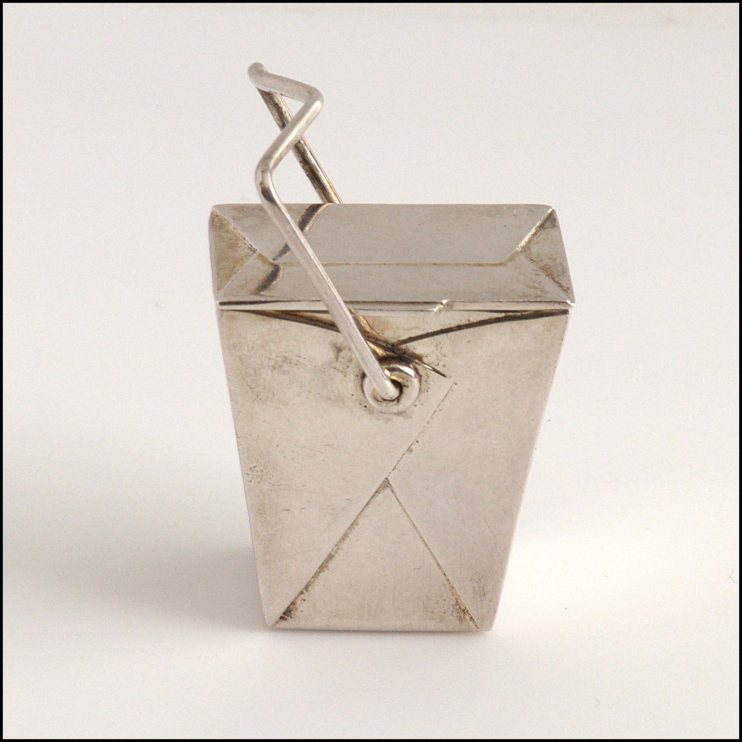 RDC15322 TIFFANY & CO. Vintage Sterling Silver Pagoda Takeout Box Pill Case