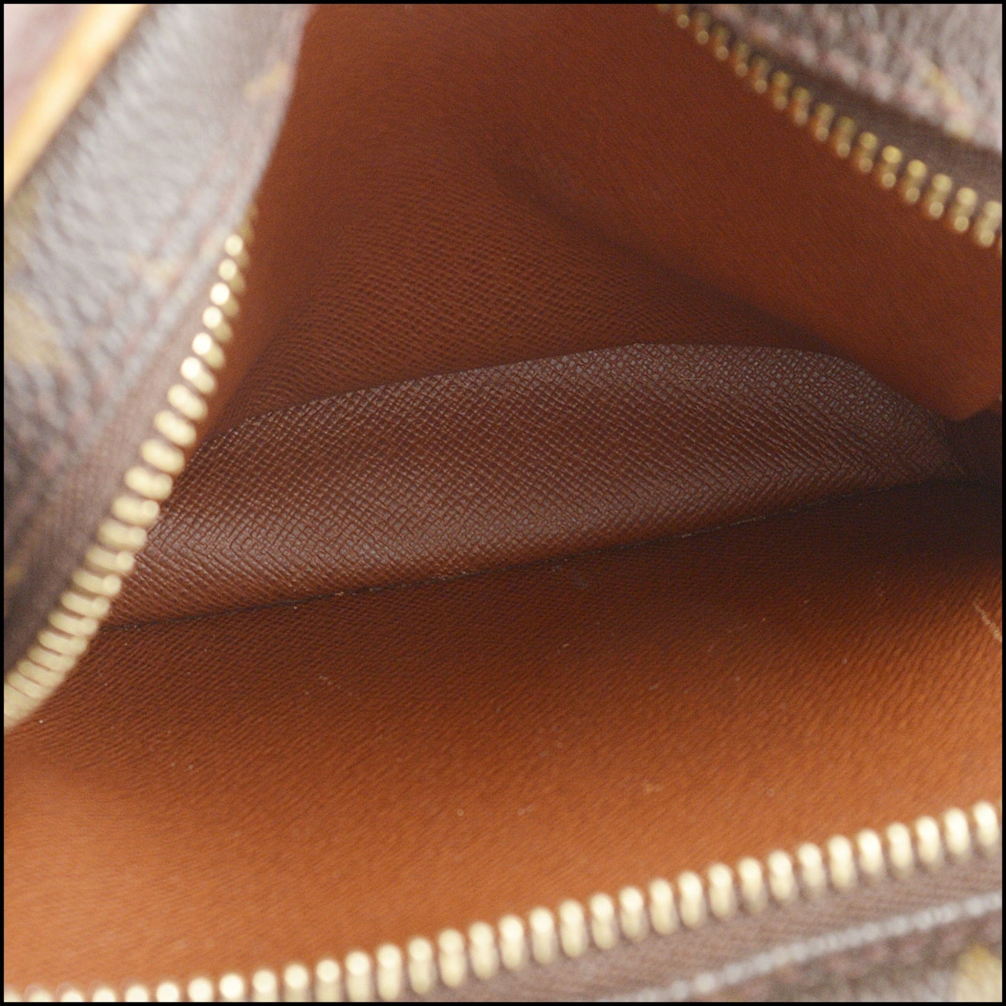 RDC13874 Authentic LOUIS VUITTON Vintage LV Monogram Canvas Amazone Crossbody Bag