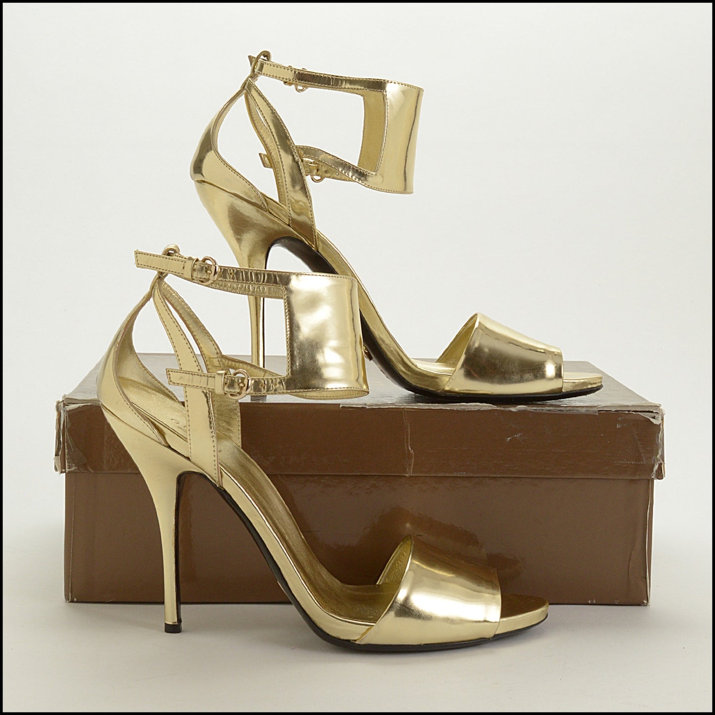 RDC15540 GUCCI Gold Leather Sevigny Stiletto Heels Size 9.5B