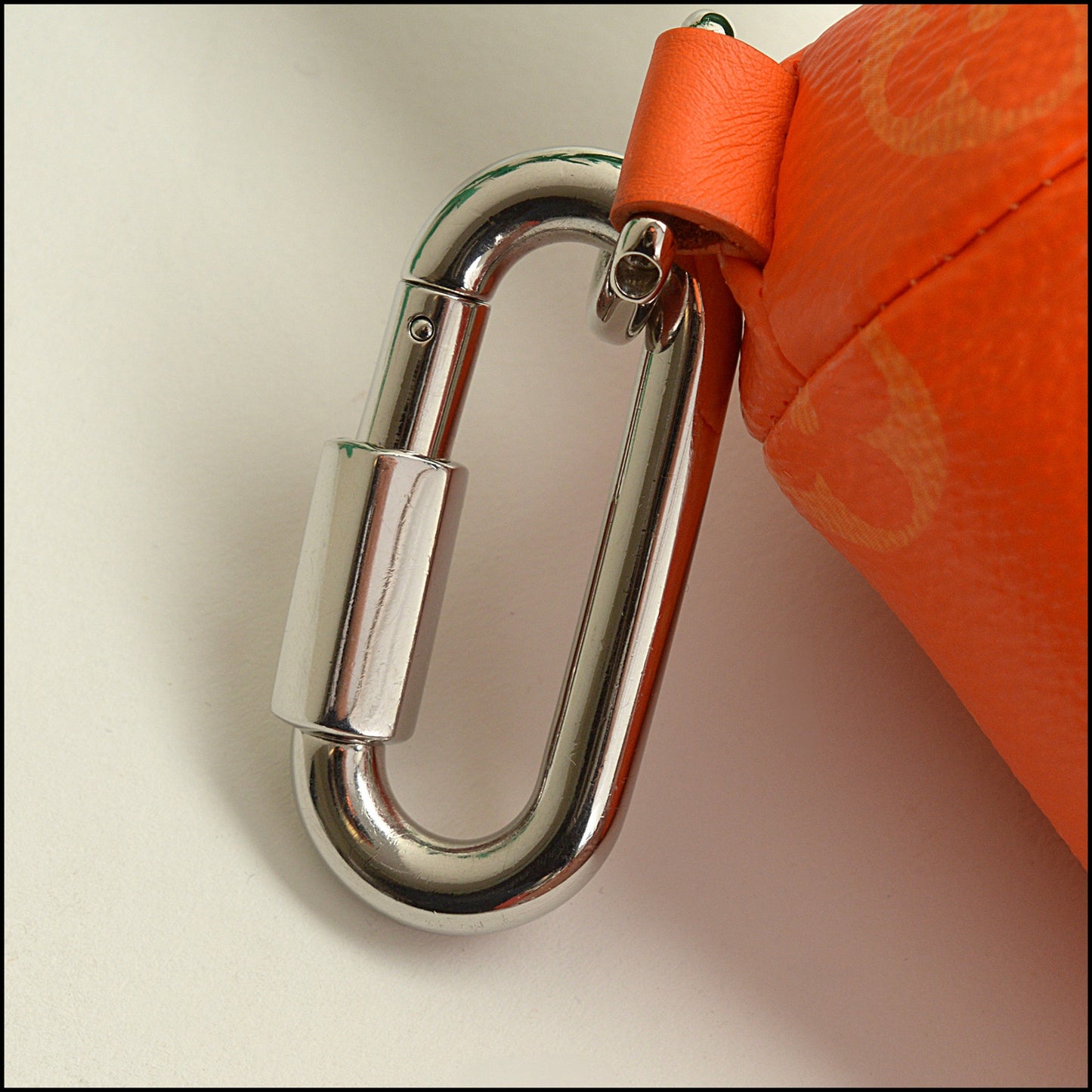 RDC15102 LOUIS VUITTON Limited Edition Orange Carrot Pouch