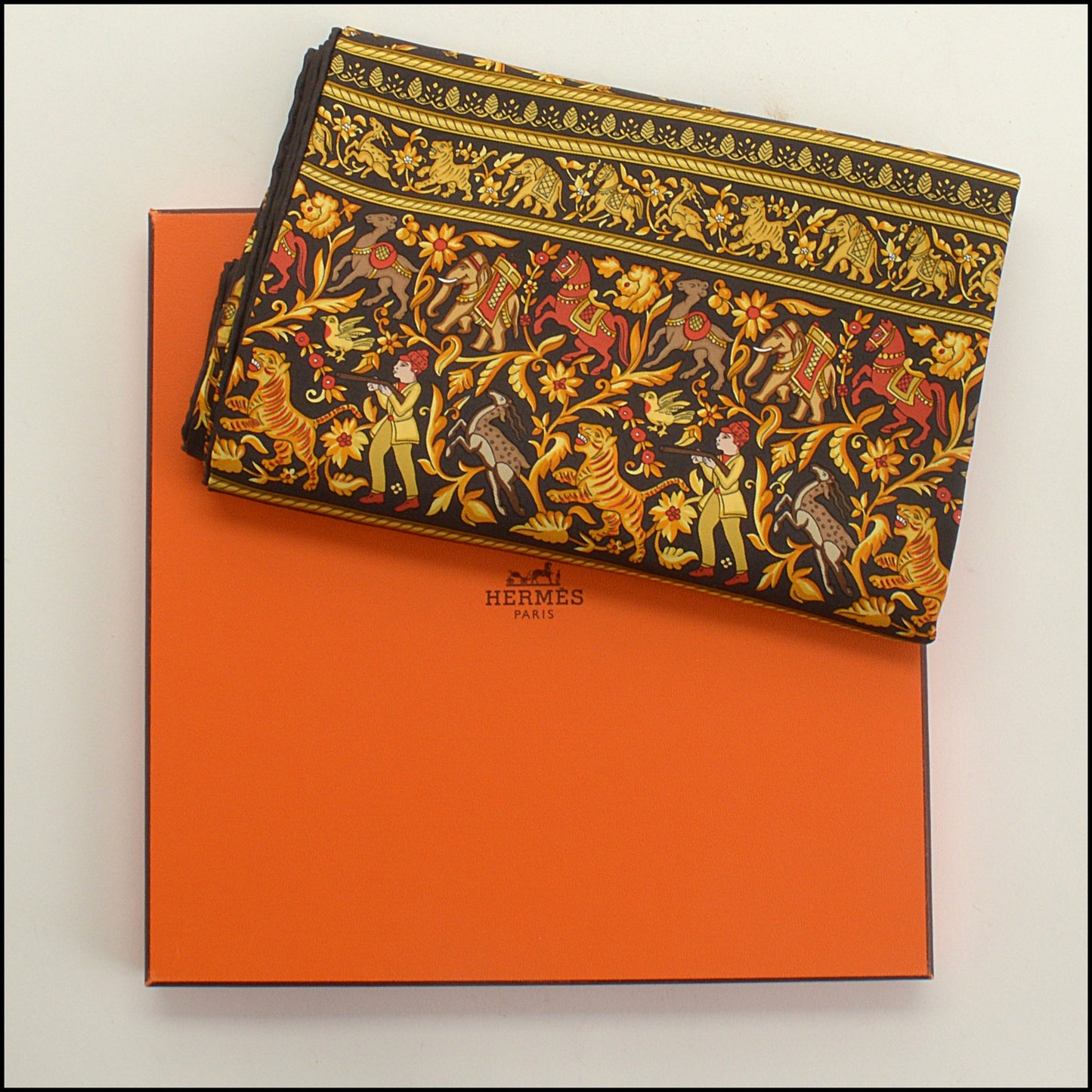 RDC15269 HERMES Dark Brown/Gold "Chasse en Inde" Silk Scarf 90cm