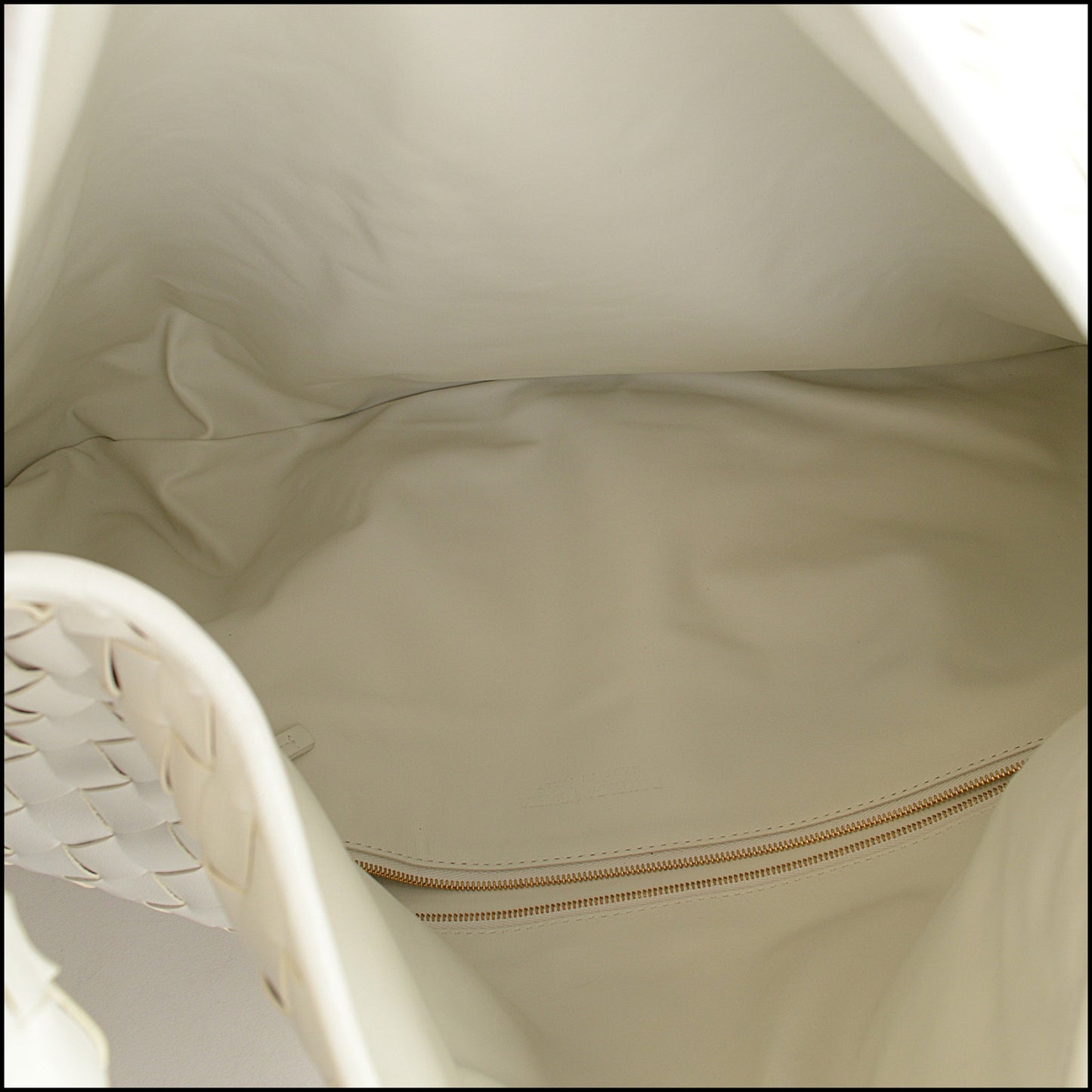 RDC14535 BOTTEGA VENETA White Intrecciato Calfskin Large Hop Bag