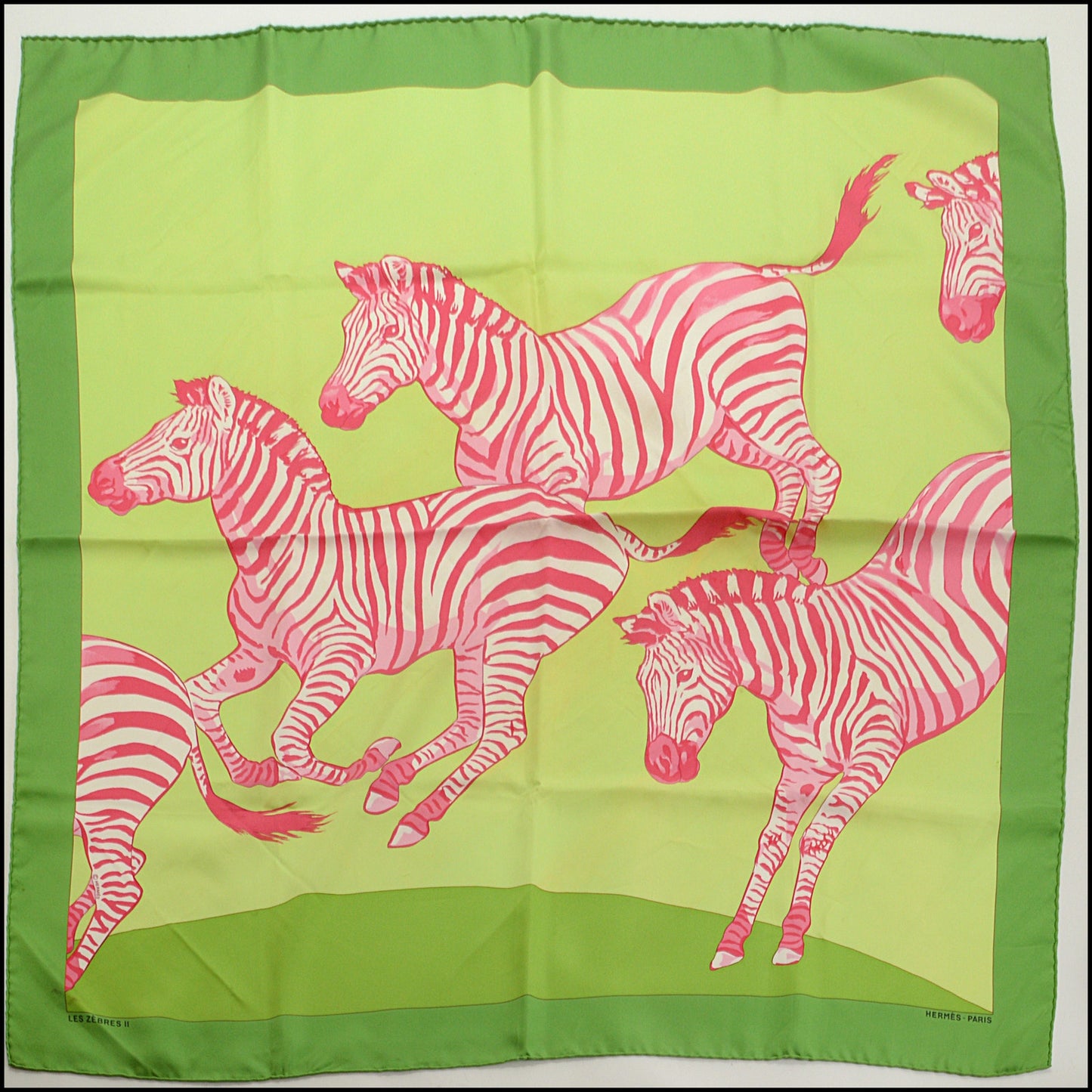 RDC15090 HERMES Green/Pink "Les Zebres II" 90 Silk Scarf