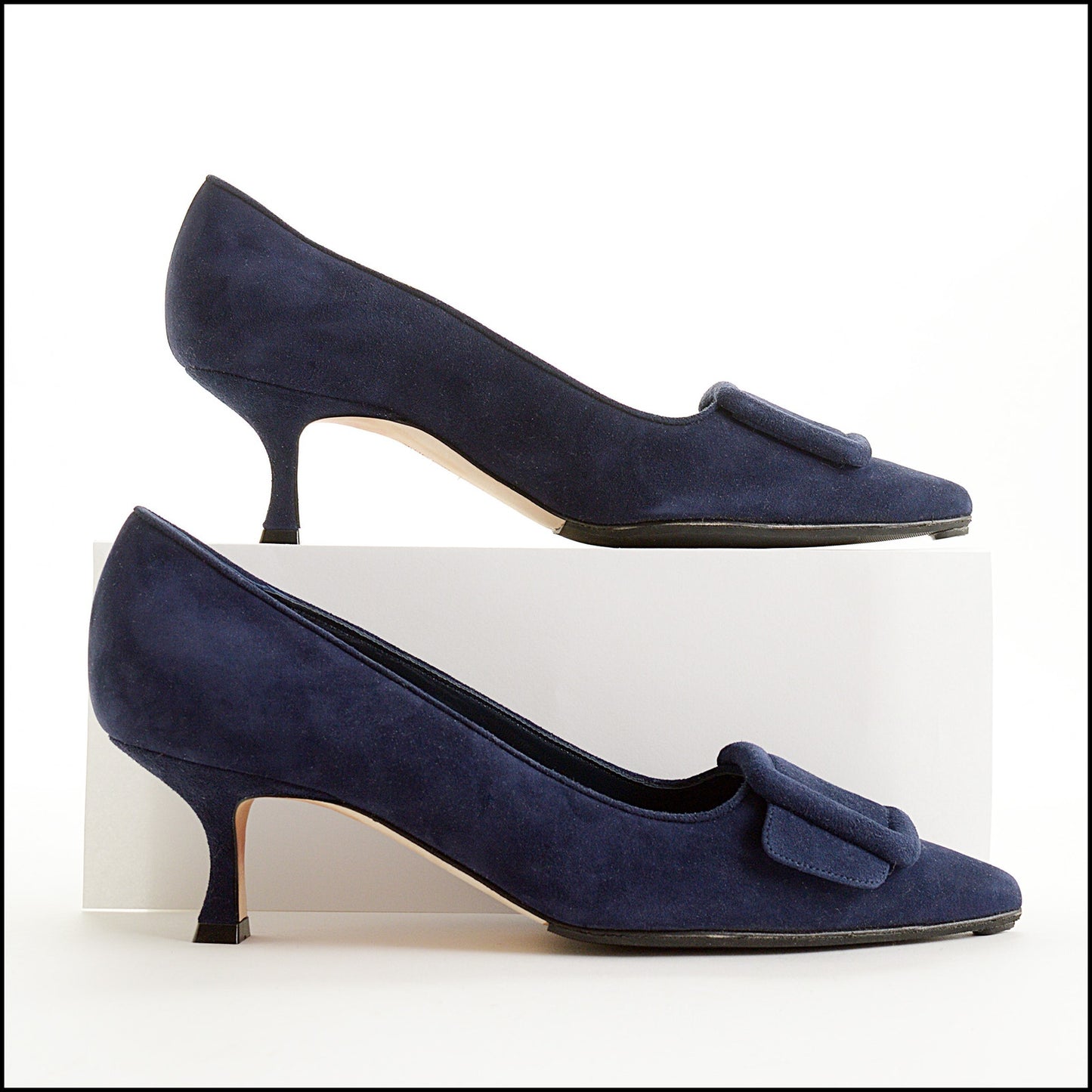 RDC15529 MANOLO BLAHNIK Navy Blue Suede Maysale Buckle 50mm Heel Pumps Size 38.5
