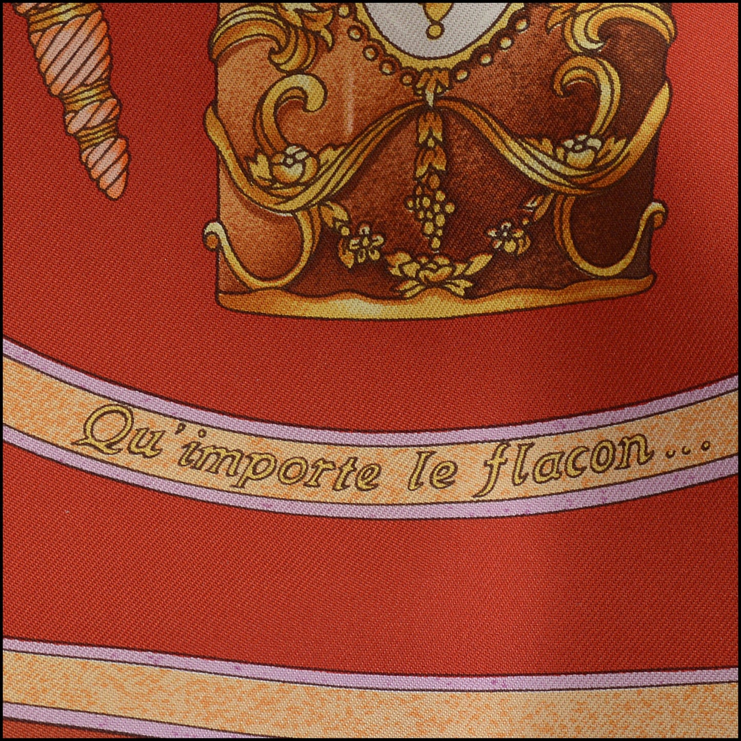 RDC14900 HERMES Rouge "Qu'importe le Flacon" 90 Silk Scarf