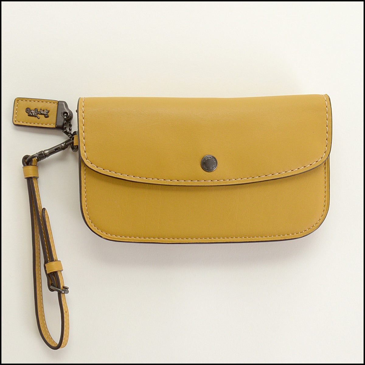 RDC15625 COACH 1941 Mustard Yellow Glovetanned Wrist Wallet