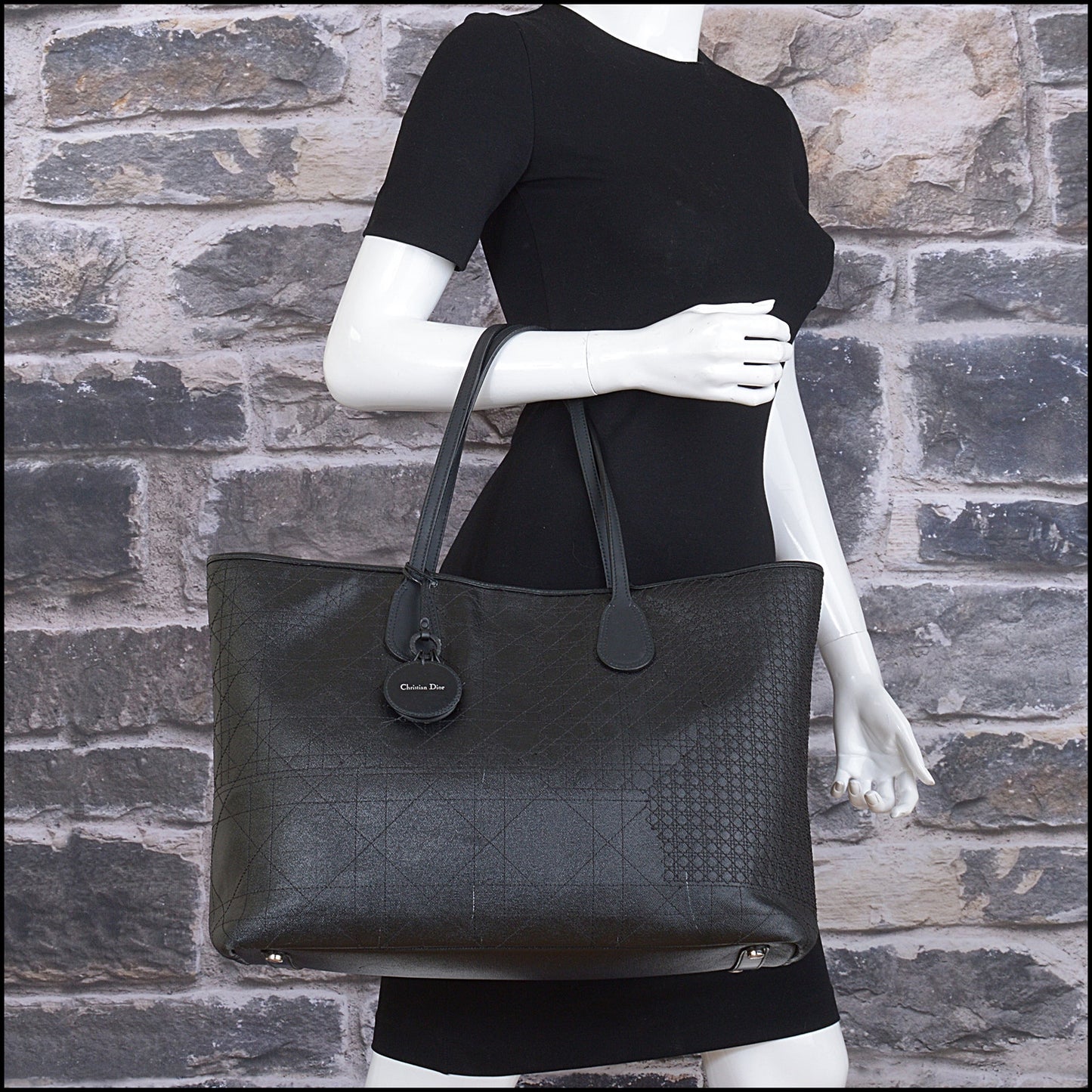RDC15565 CHRISTIAN DIOR 2018 Black Cannage Quilted Rosato Coated Canvas Panarea Shopping Tote
