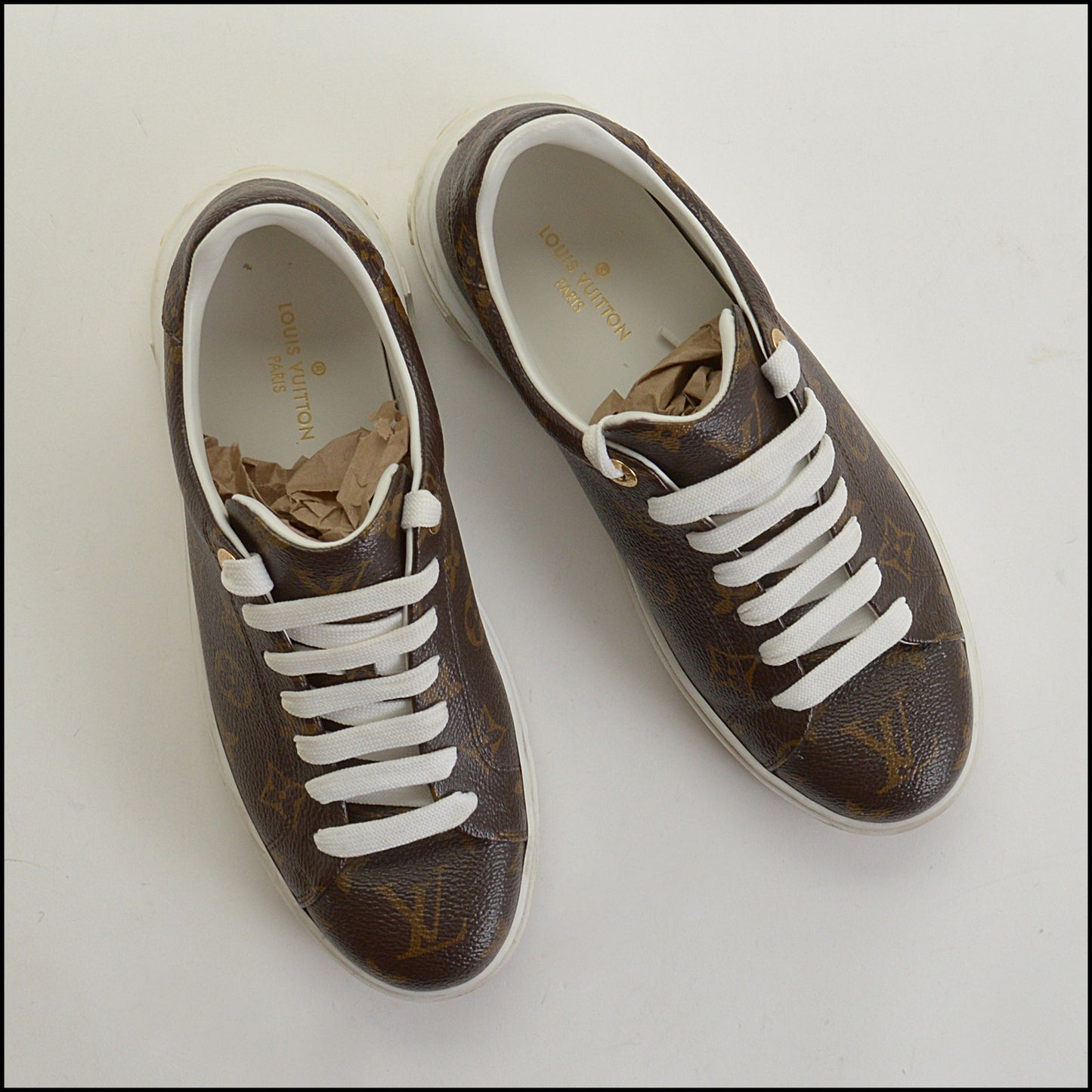 RDC14876 LOUIS VUITTON '22 Monogram Canvas Time Out Sneaker size 37.5