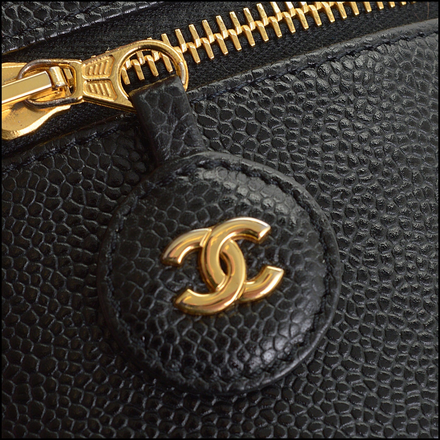 RDC14968 CHANEL '00-02 Black Caviar Leather Vanity Case Cosmetic Bag