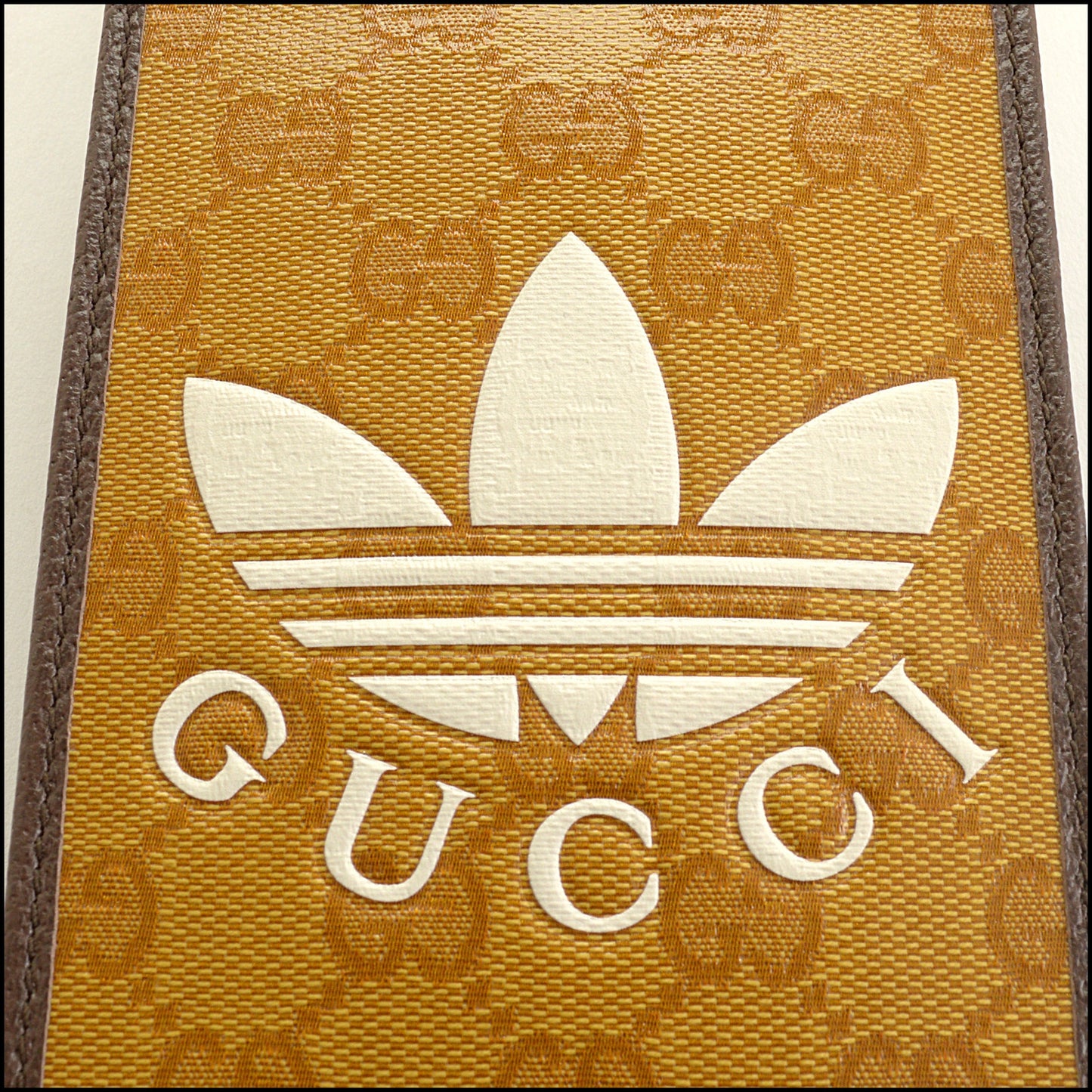 RDC15420 GUCCI x ADIDAS Brown Supreme Canvas Cell Phone Holder