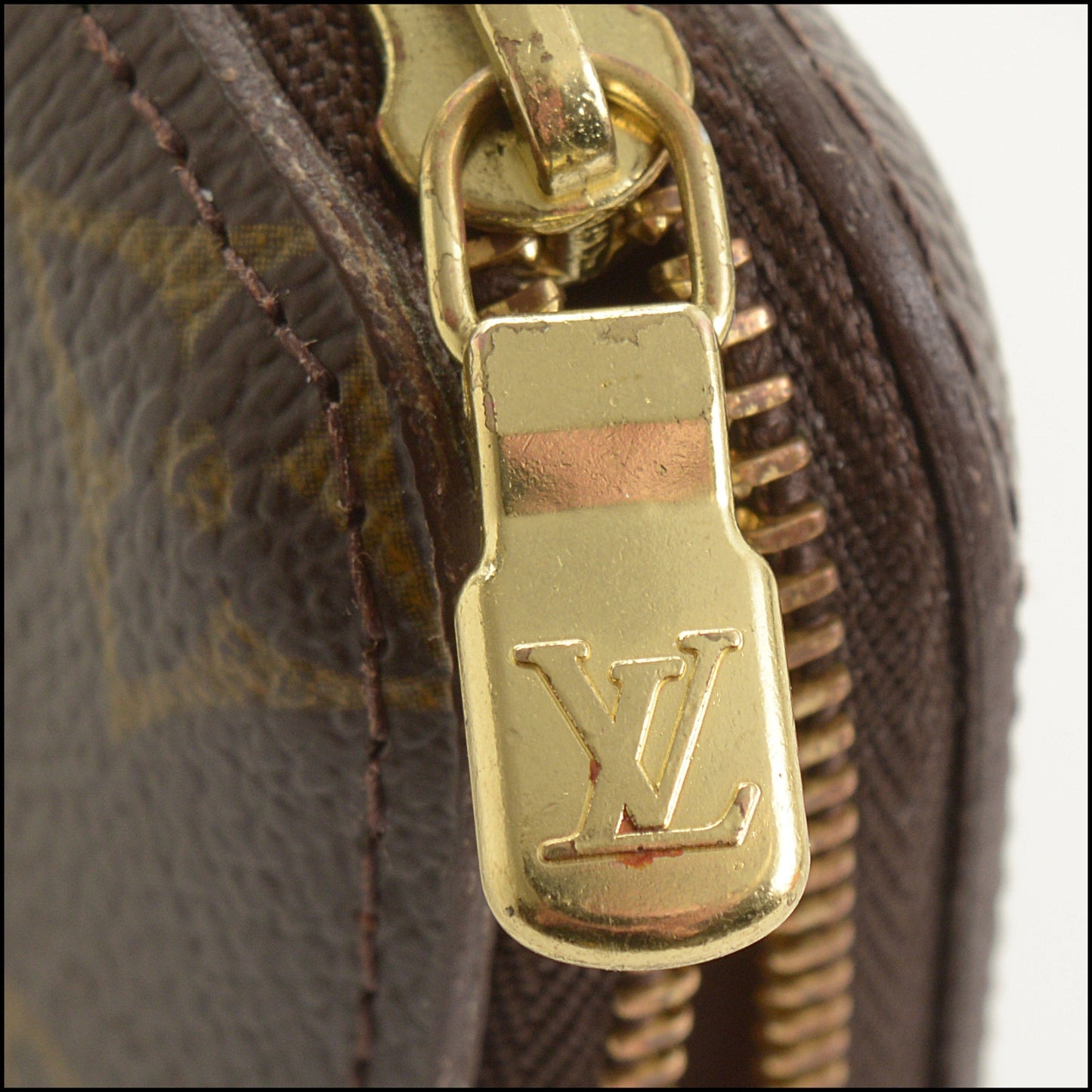 RDC15357 LOUIS VUITTON Brown LV Monogram Geode Zip Around Wallet with Pen
