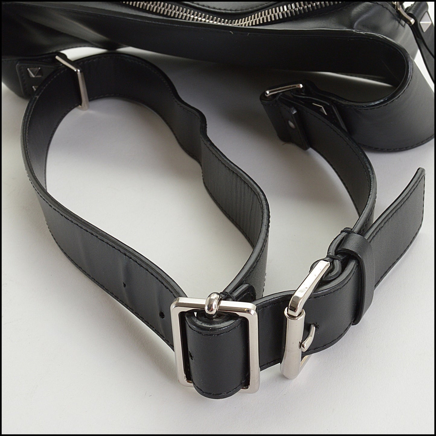 RDC14564 VALENTINO GARAVANI Black Leather VLTN Belt Bag