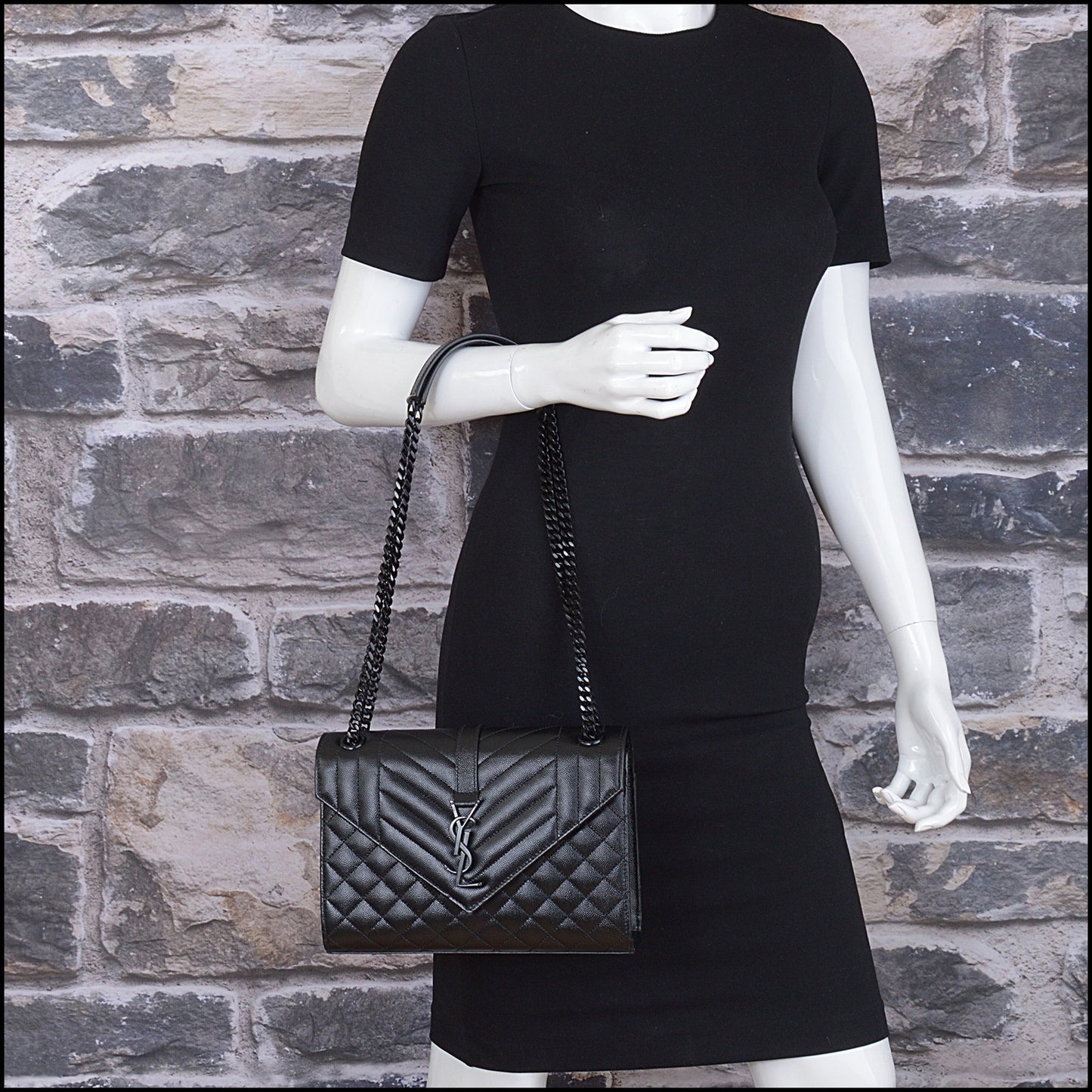 RDC15411 SAINT LAURENT Black Grain de Poudre Quilted Envelope Bag Medium