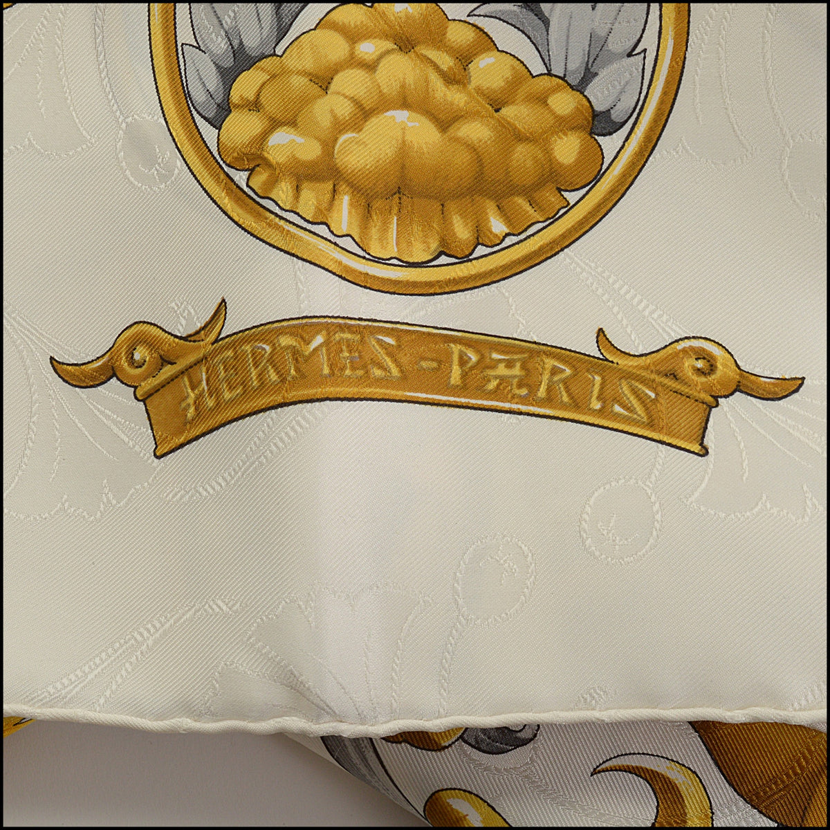 RDC15675 HERMES Daimyo Princes Du Soleil Levant Scarf