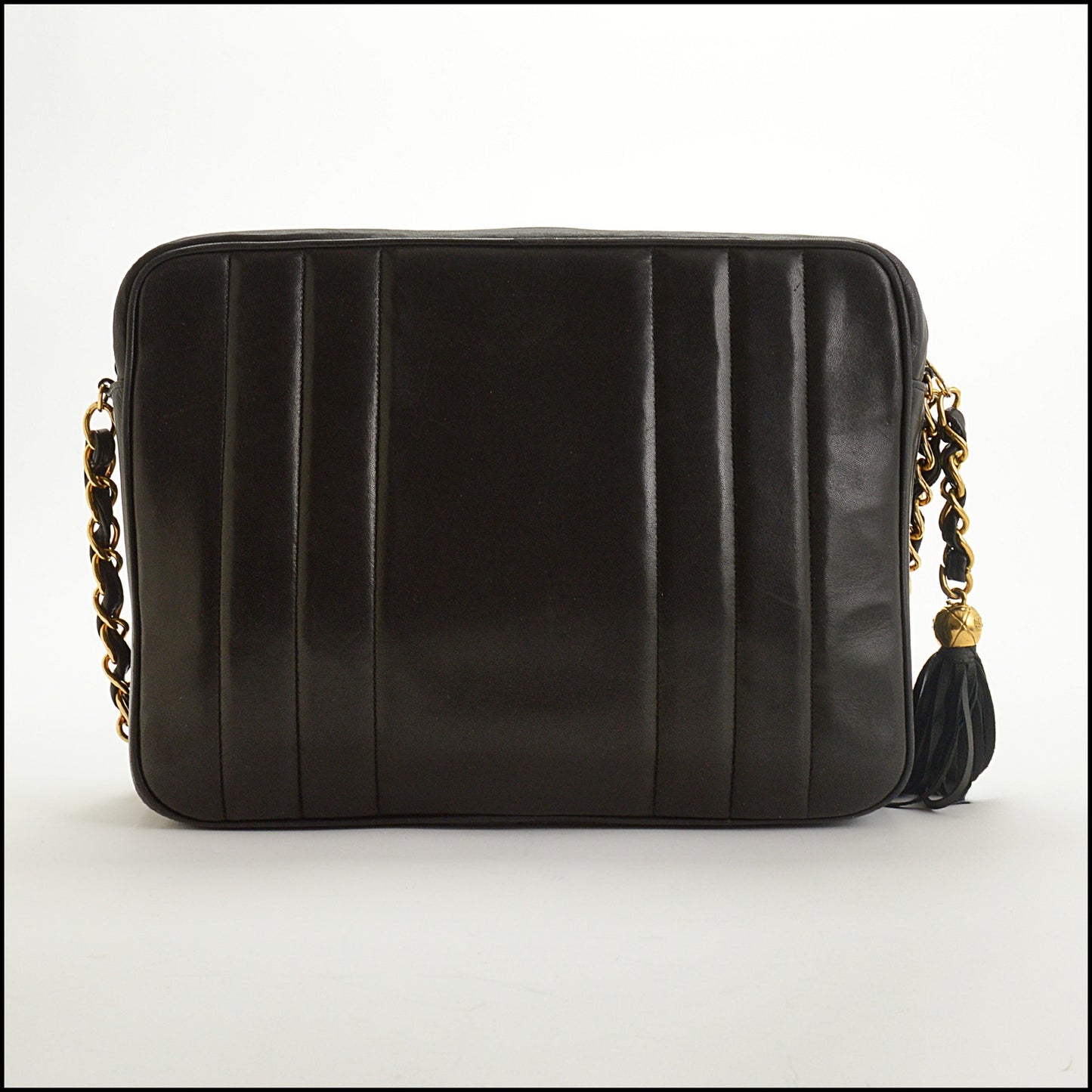 RDC15230 CHANEL '94-96 Black Lambskin Vertical Quilt Jumbo Camera Bag
