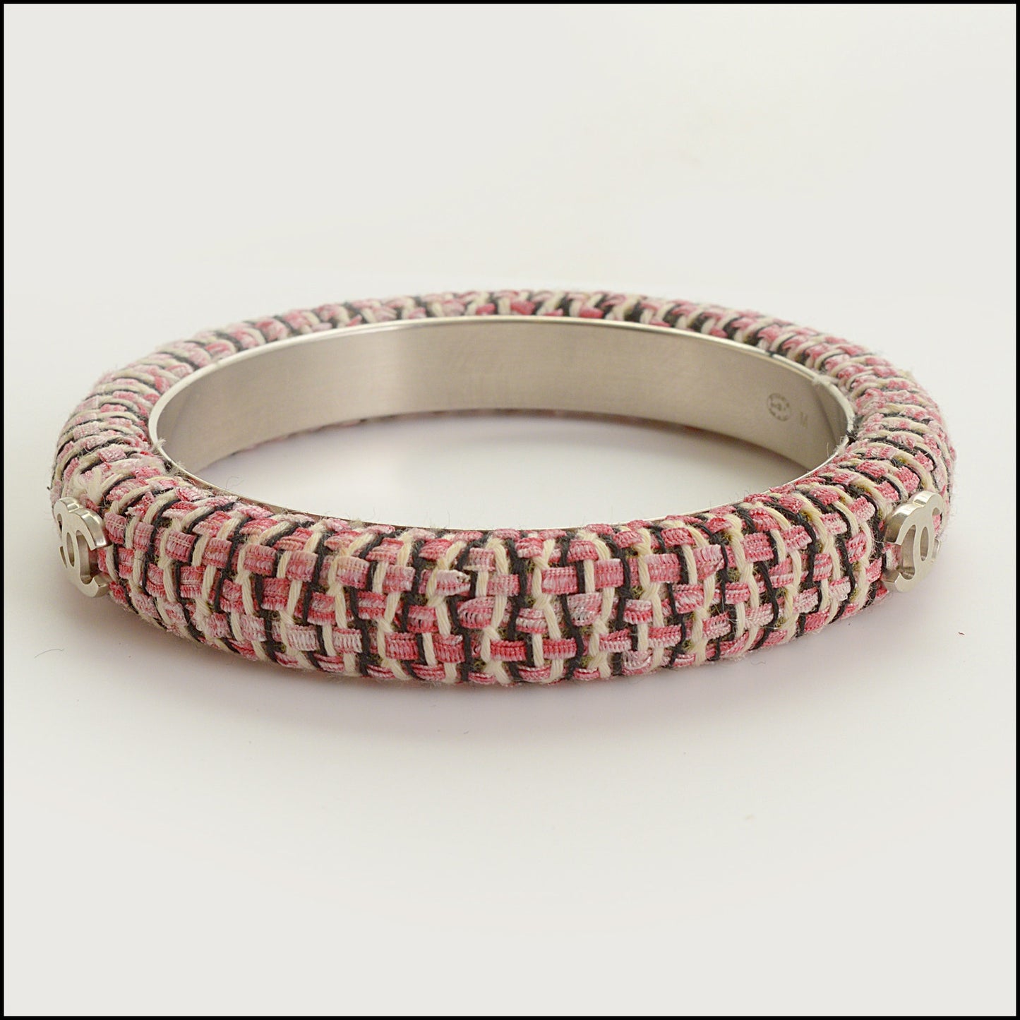 RDC15377 CHANEL '14 Pink and White Tweed Narrow Bangle Size Medium