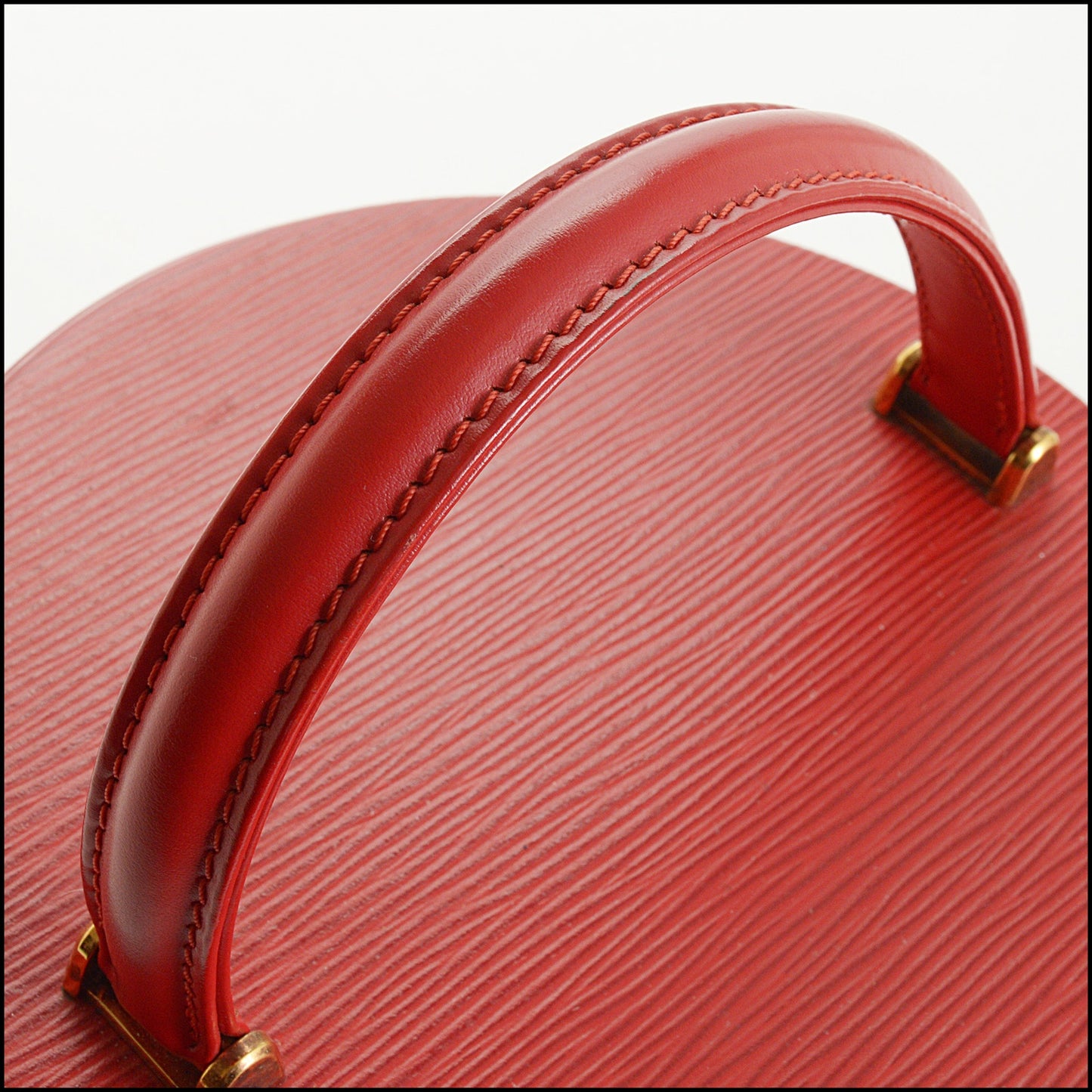 RDC15056 LOUIS VUITTON '96 Red Epi Leather Cannes Handbag