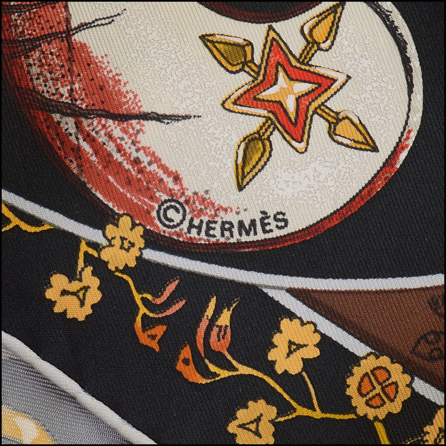 RDC14717 HERMES Kermit Oliver Brown Mythologies Des Hommes Scarf