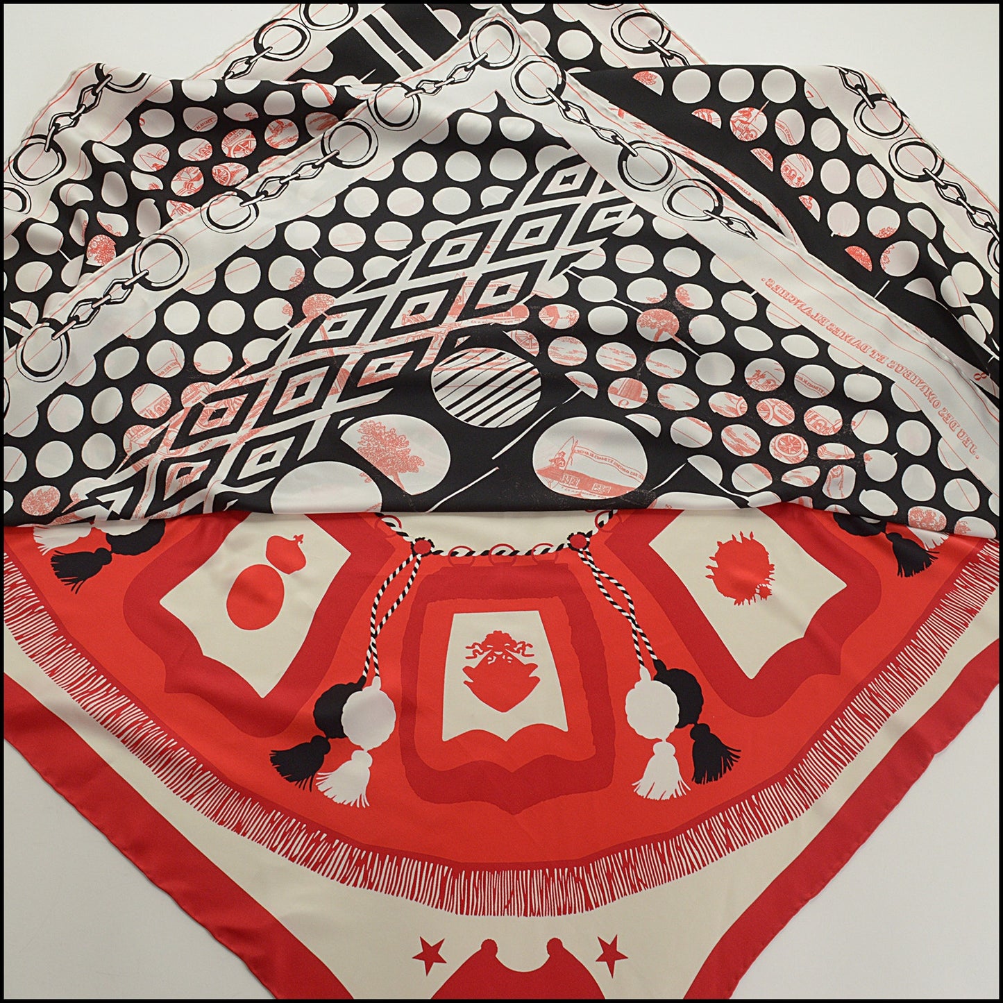 RDC15478 HERMES Black/White/Red Petit H Silk Shrug Shawl