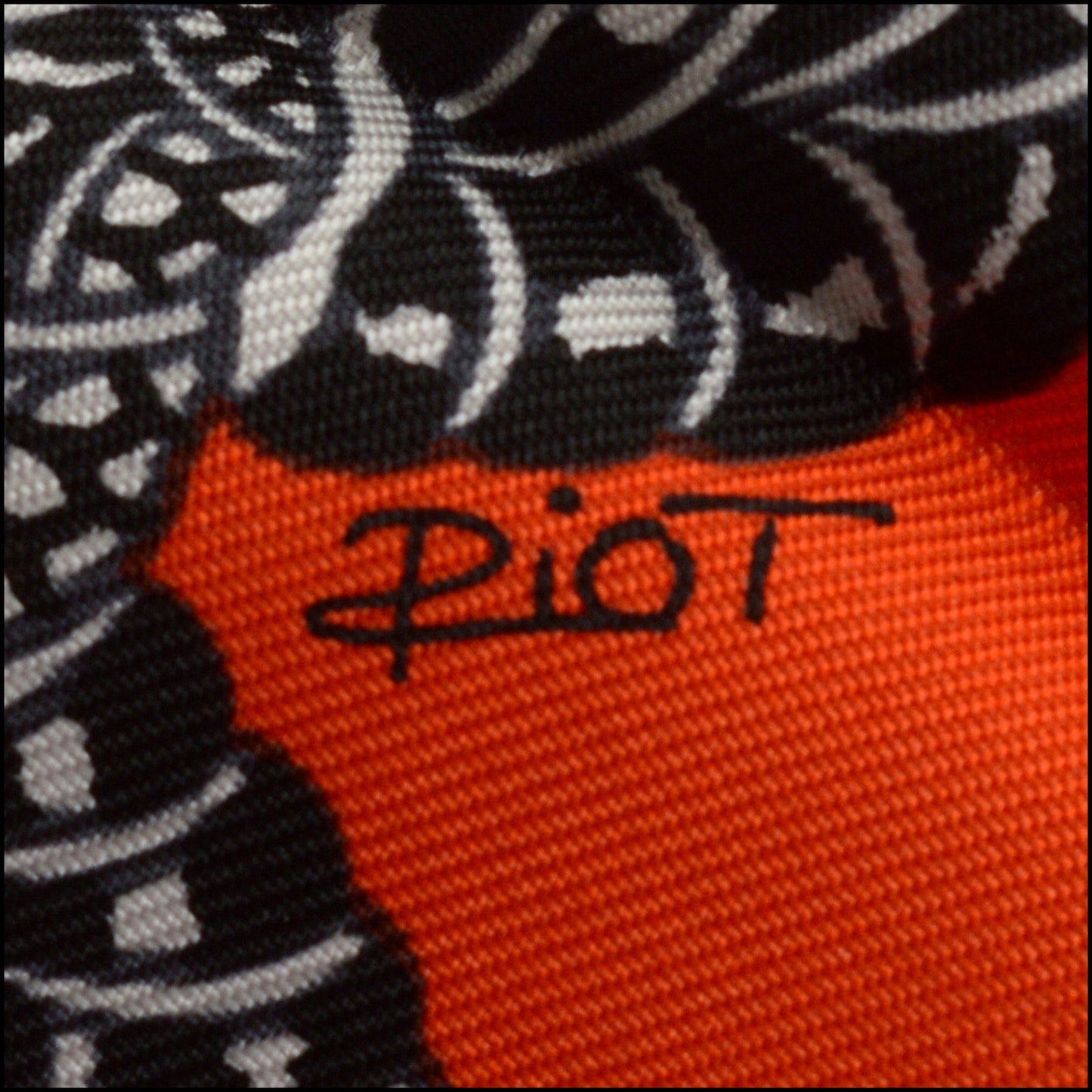 RDC15459 HERMES '20/21 Orange "La Legende de la Foret" Silk Scarf 90cm