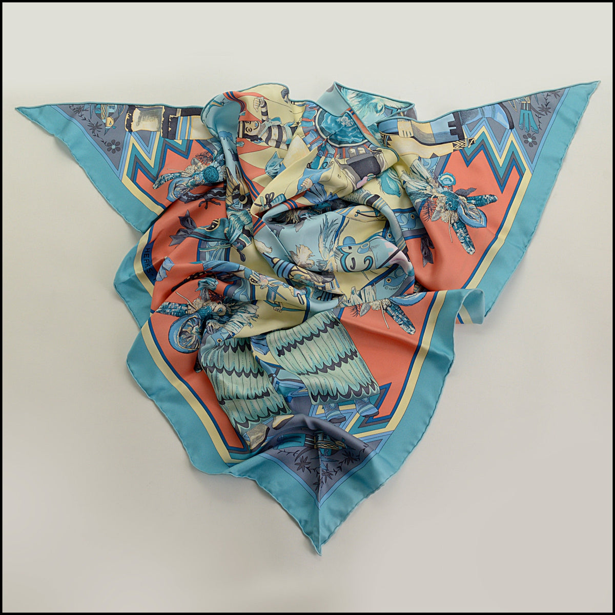 RDC15689 HERMES Blue/Coral "Kachinas'' Gaint Triangle Silk Scarf Kermit Oliver