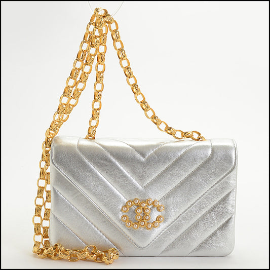 RDC14840 CHANEL Silver CC Flap Mini Lambskin '91-94