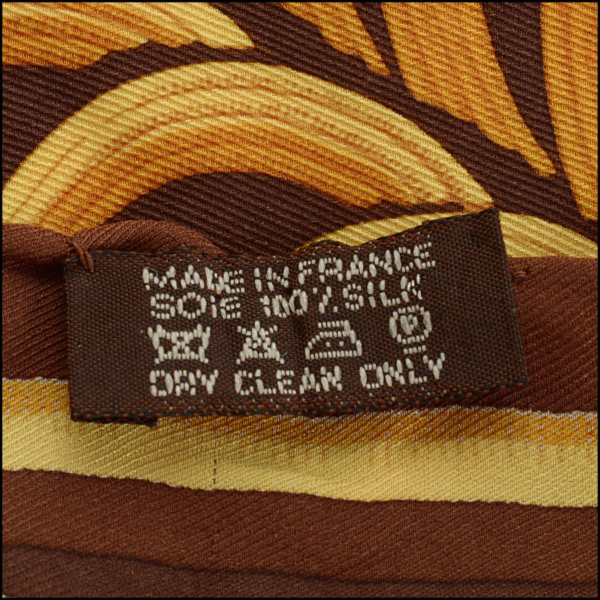 RDC15677 HERMES Brown/Gold Tiger Royal Silk Triangle Scarf