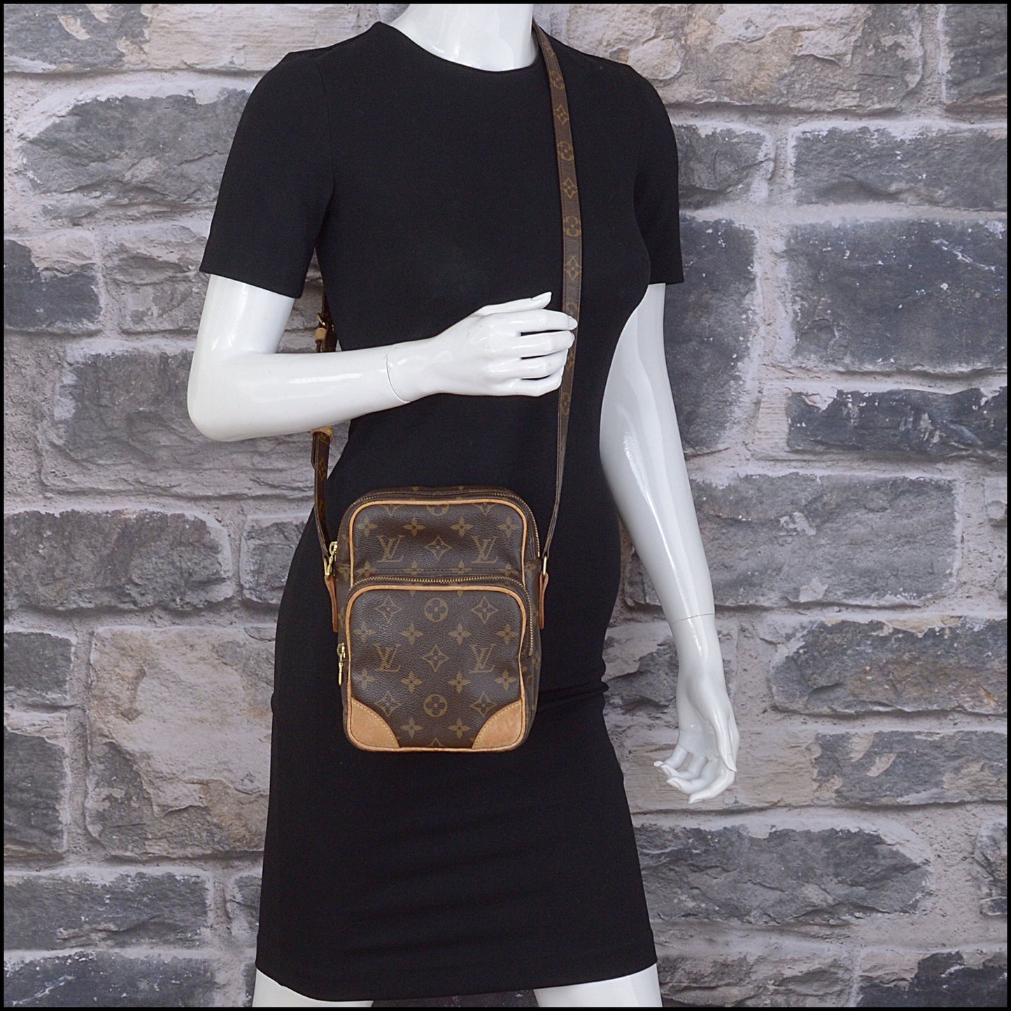 RDC13874 Authentic LOUIS VUITTON Vintage LV Monogram Canvas Amazone Crossbody Bag