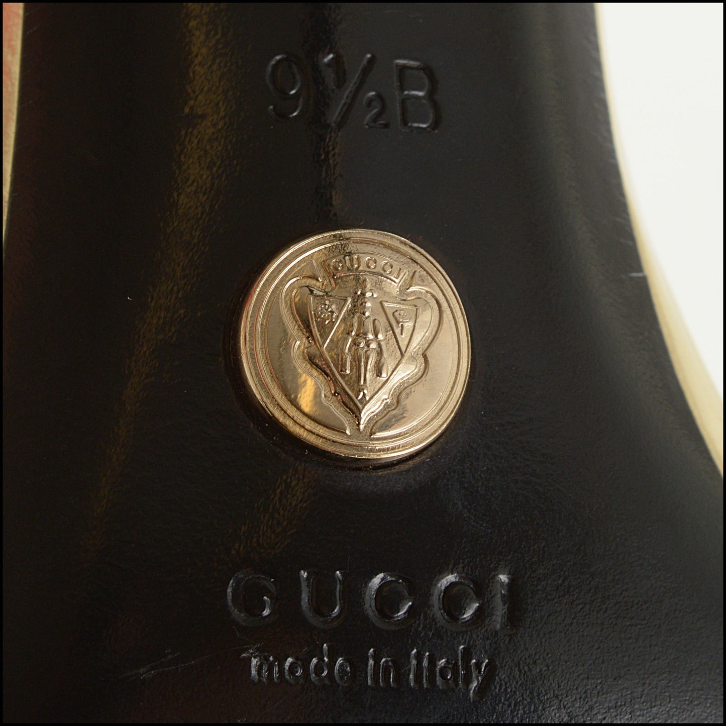 RDC15540 GUCCI Gold Leather Sevigny Stiletto Heels Size 9.5B