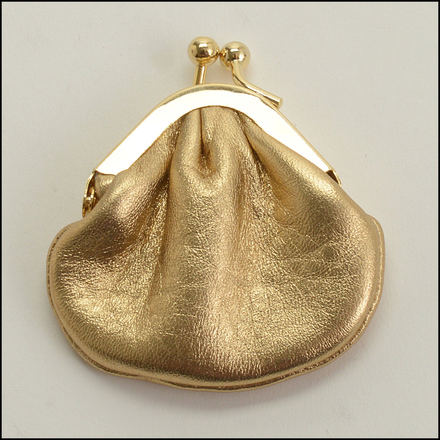 RDC15246 JUDITH LEIBER Pink Peachy Apple Crystal Minaudiere Bag