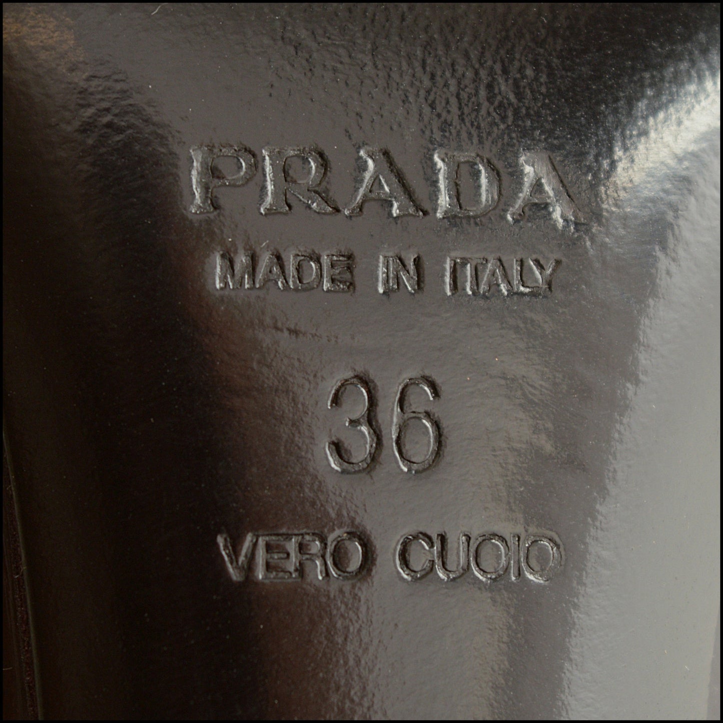 RDC15370 PRADA Purple Ombre Patent Leather Square Toe Pumps Size 36