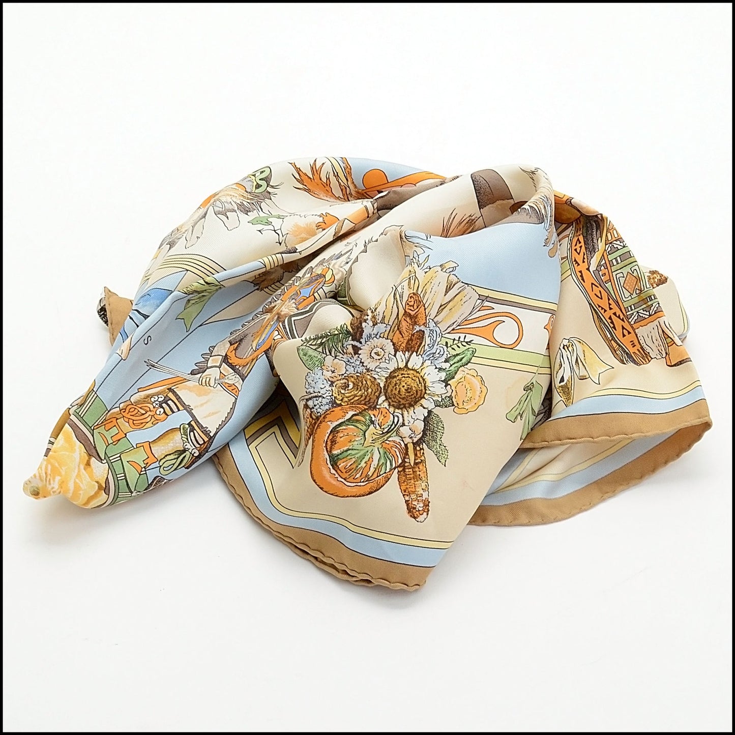 RDC14012 Authentic HERMES Vintage Beige/Multicolor Kachinas Kermit Oliver 90cm Silk Scarf