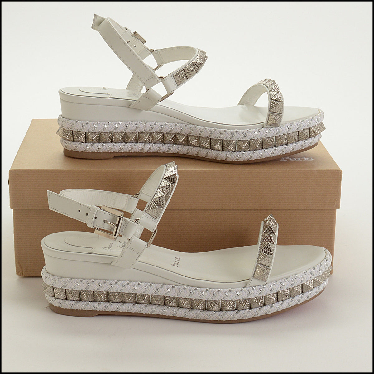 RDC15655 CHRISTIAN LOUBOUTIN White Leather Silver Studs Pyraclou Wedge Sandals Size 37