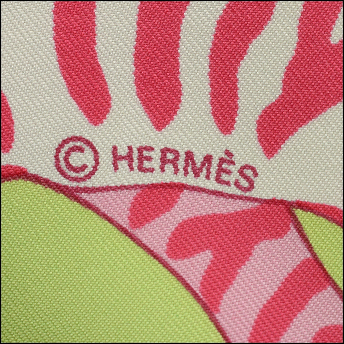 RDC15090 HERMES Green/Pink "Les Zebres II" 90 Silk Scarf