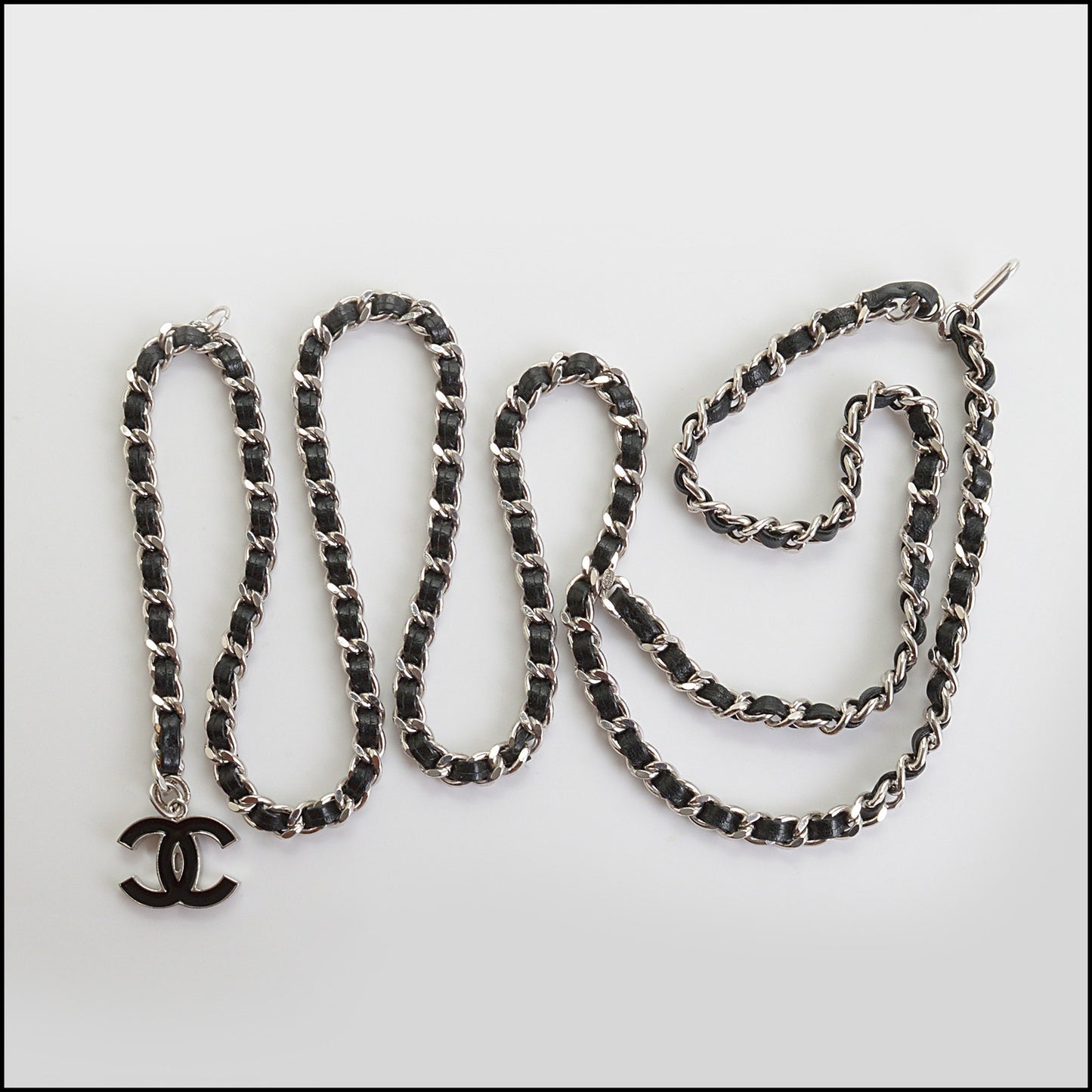 RDC14270 Authentic CHANEL Vintage '04 Woven Leather Silver Chain Dangle Belt